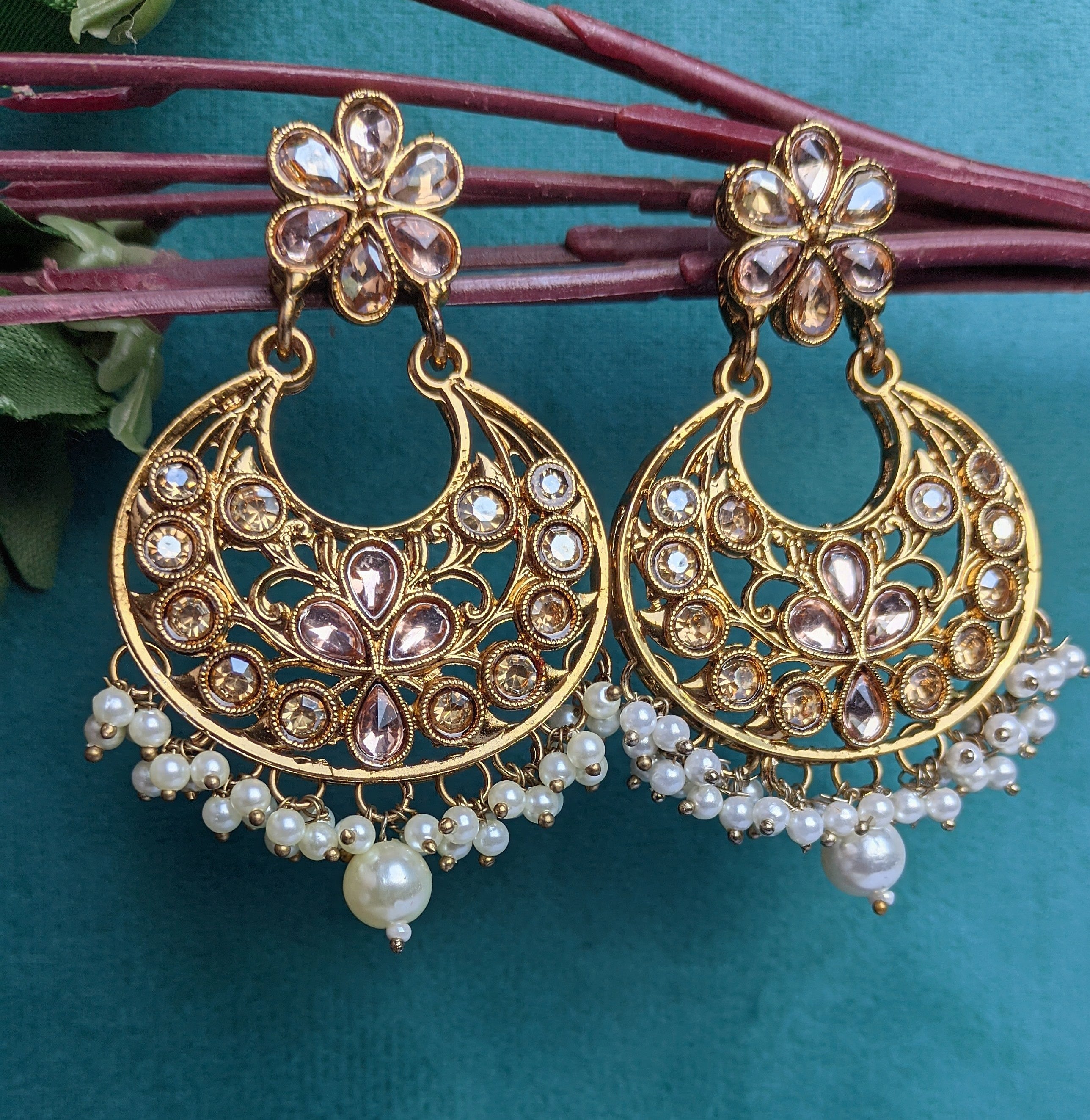 Antique Earring 1033