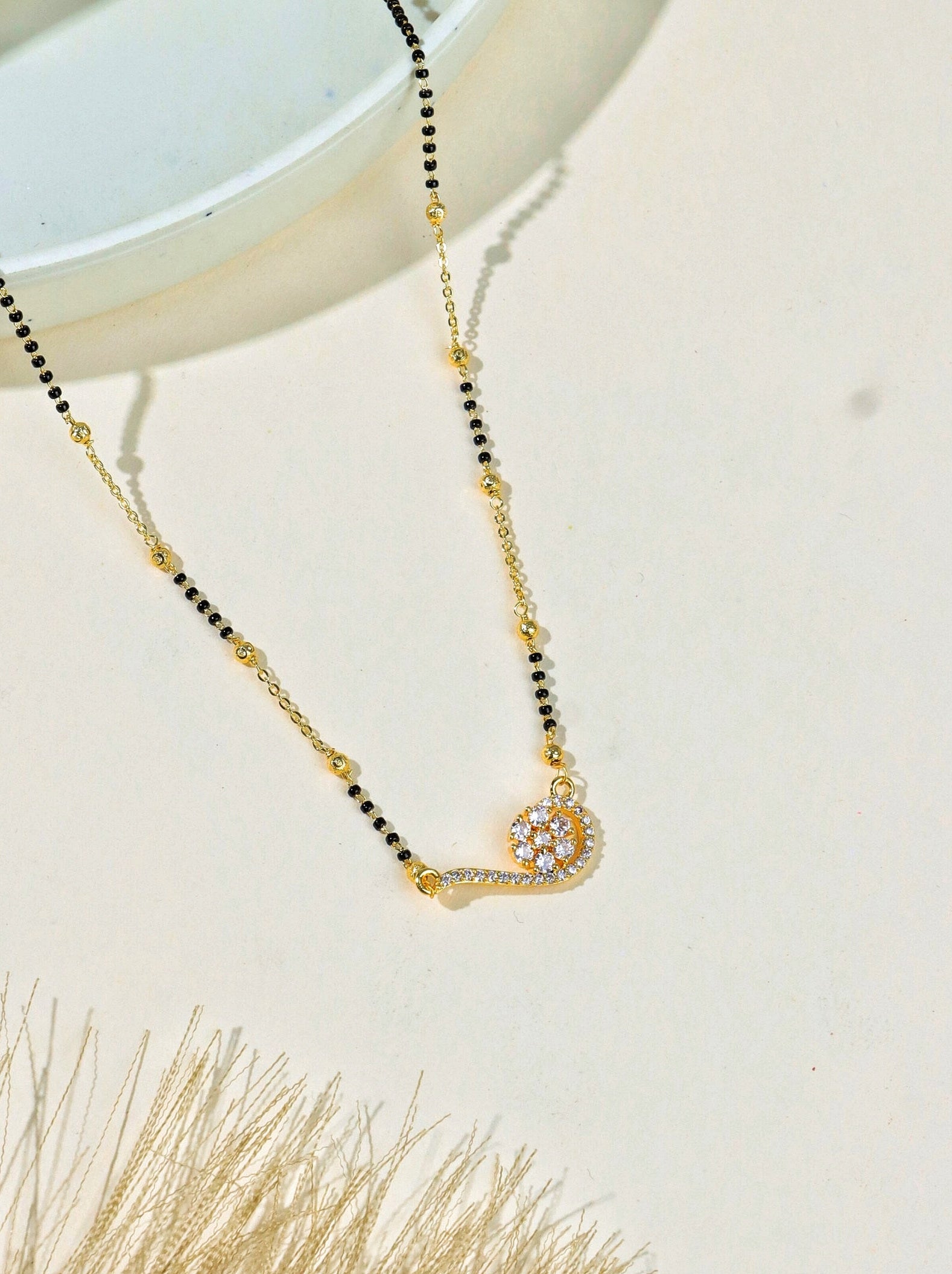 Zircon Mangalsutra 1068