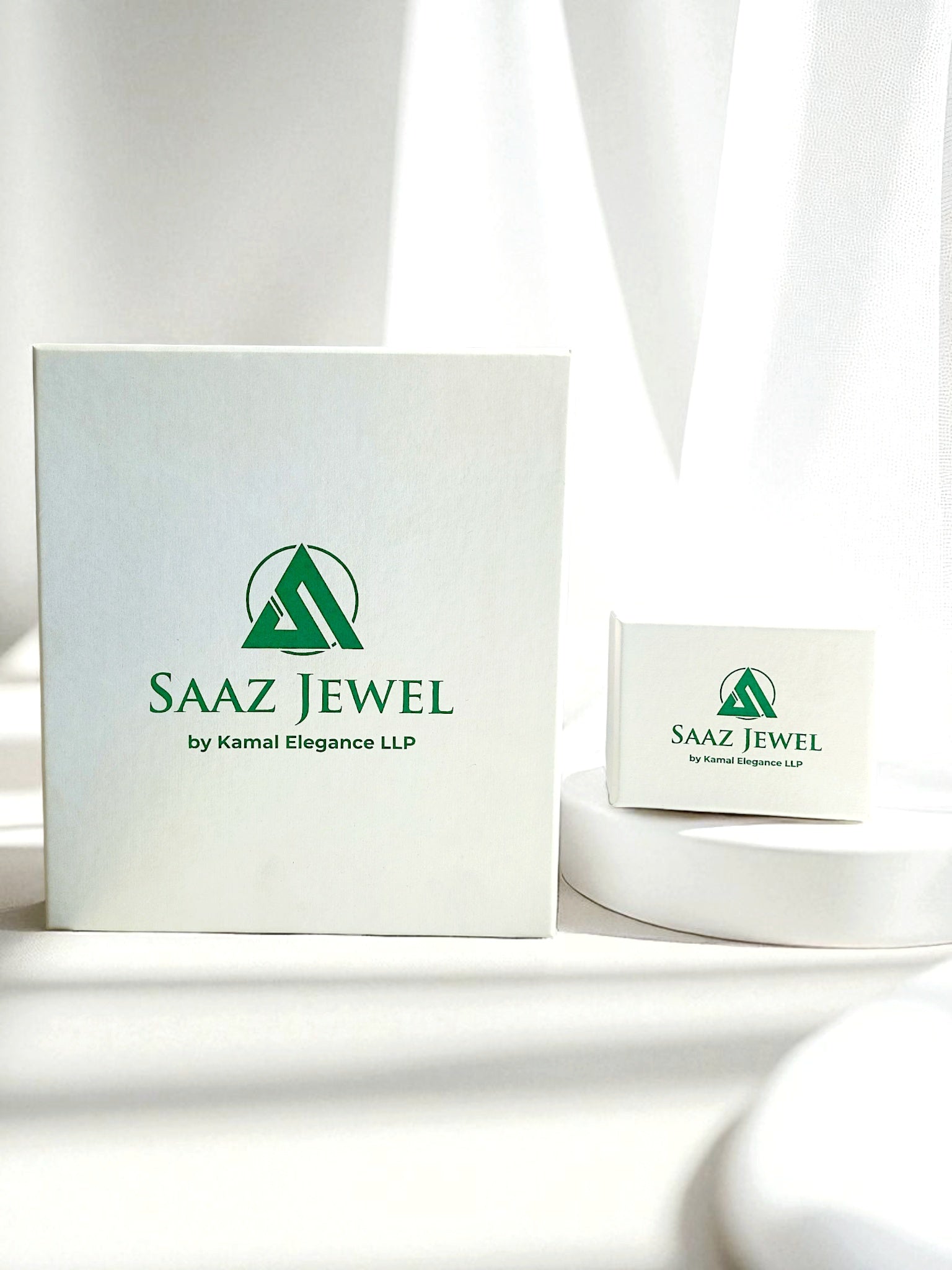 SAAZ MOTER PEARL STATEMENT ADJUSTABLE RING