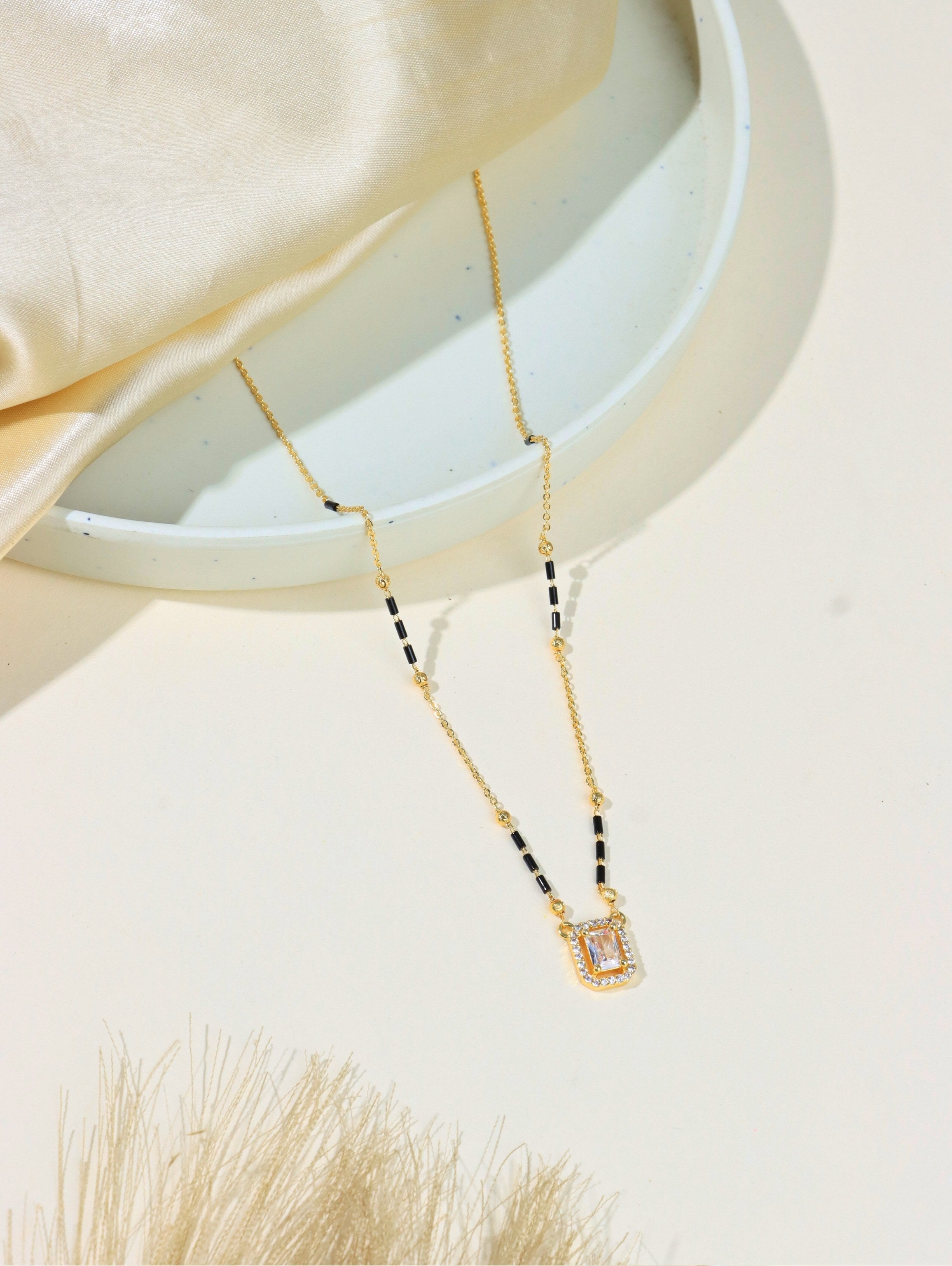 Zircon Mangalsutra 1061