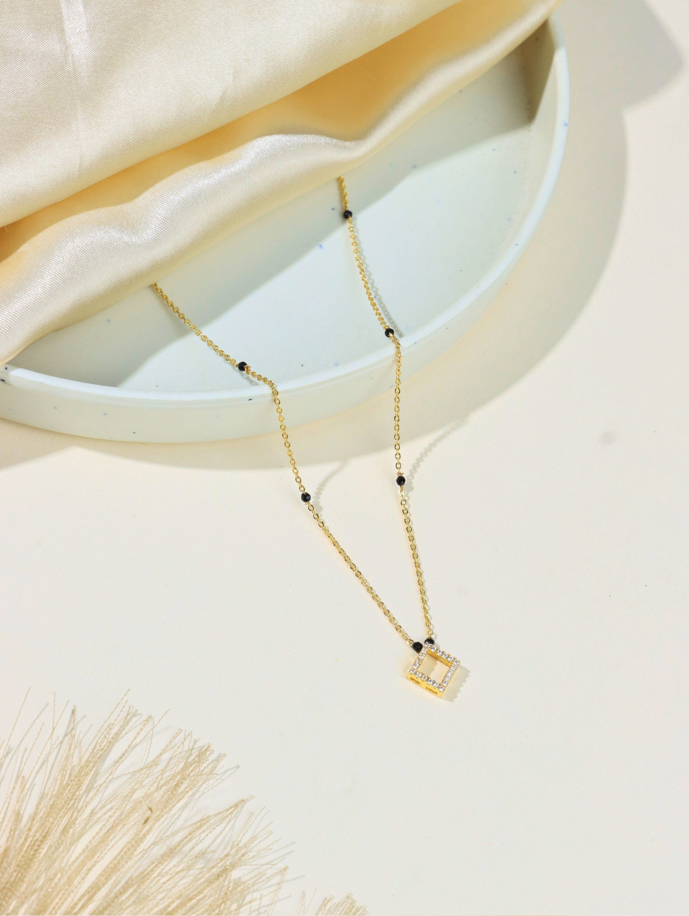 Zircon Mangalsutra 1069