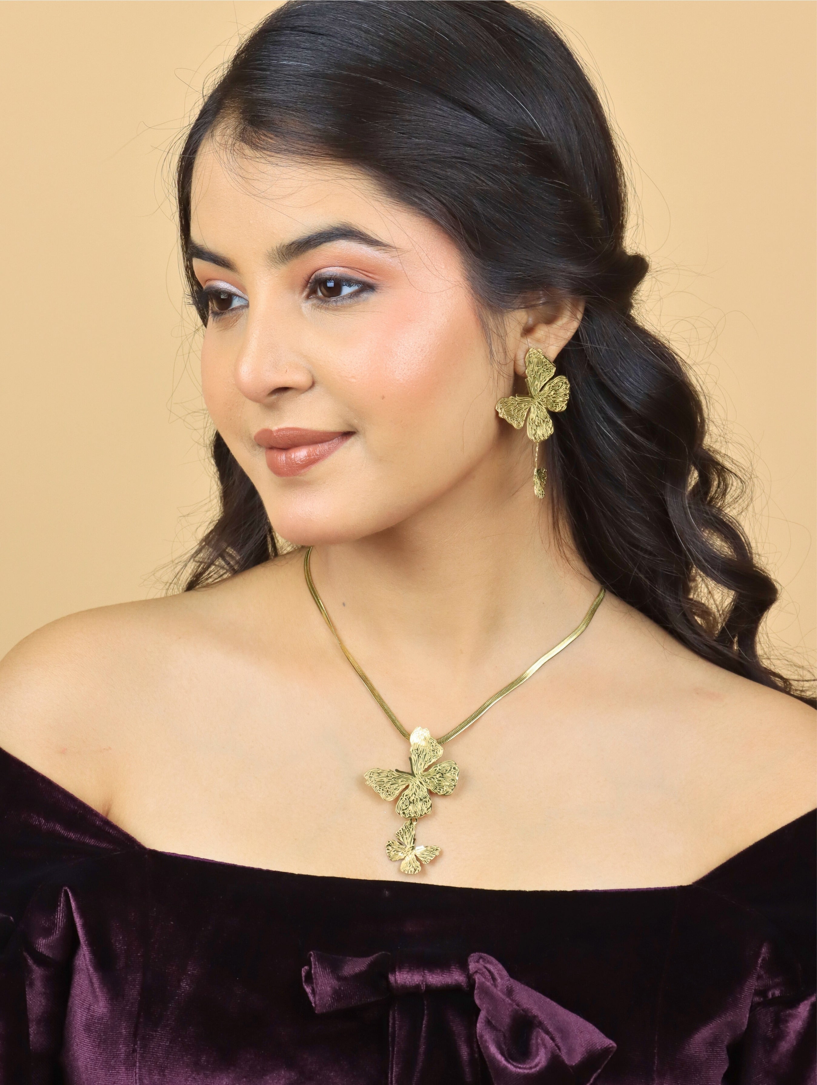 ANTI TANSHI PANDEL SET BUTTERFLY DESGIN