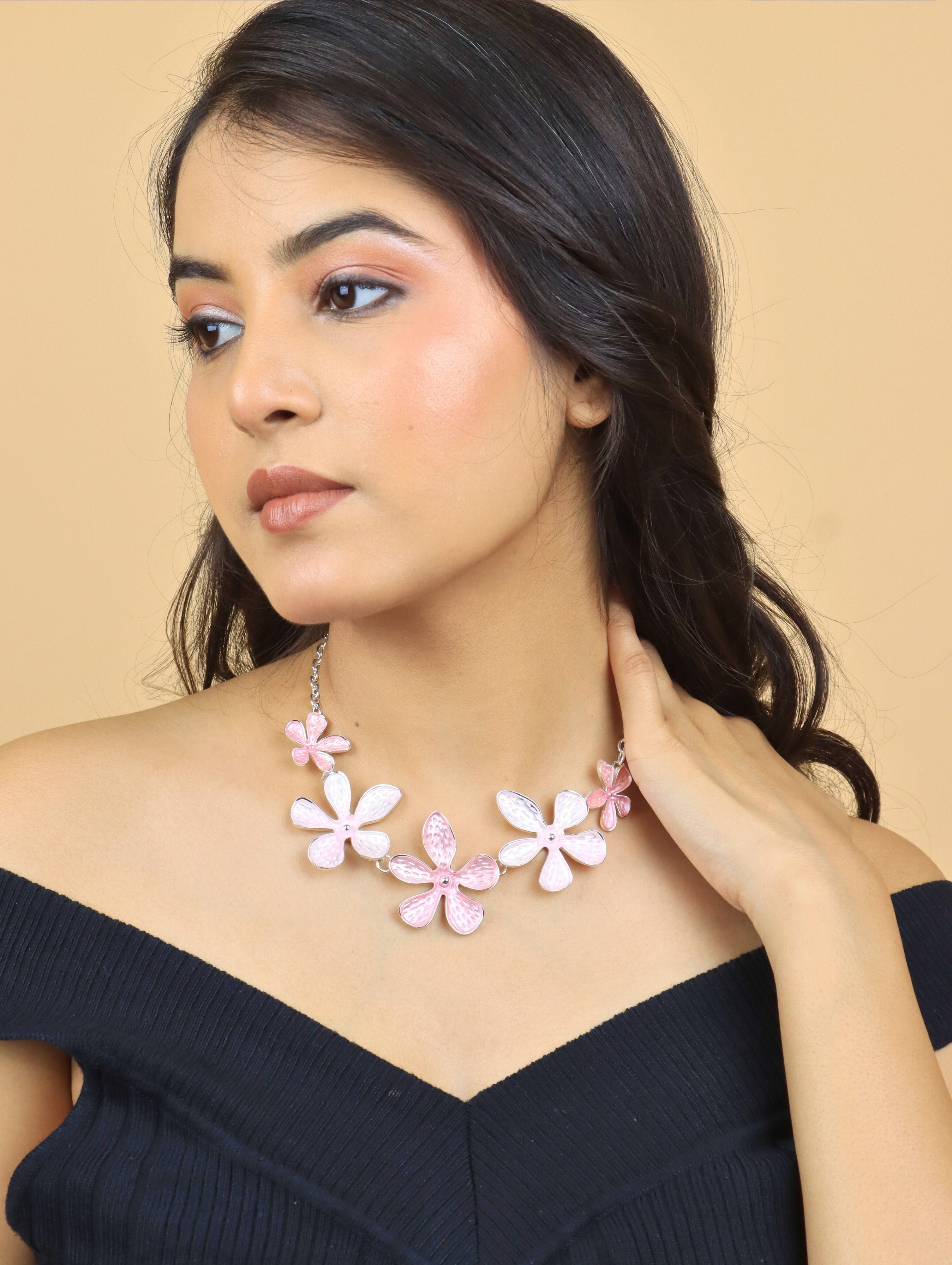 Westlook Pastel Pink Color Flora Necklace