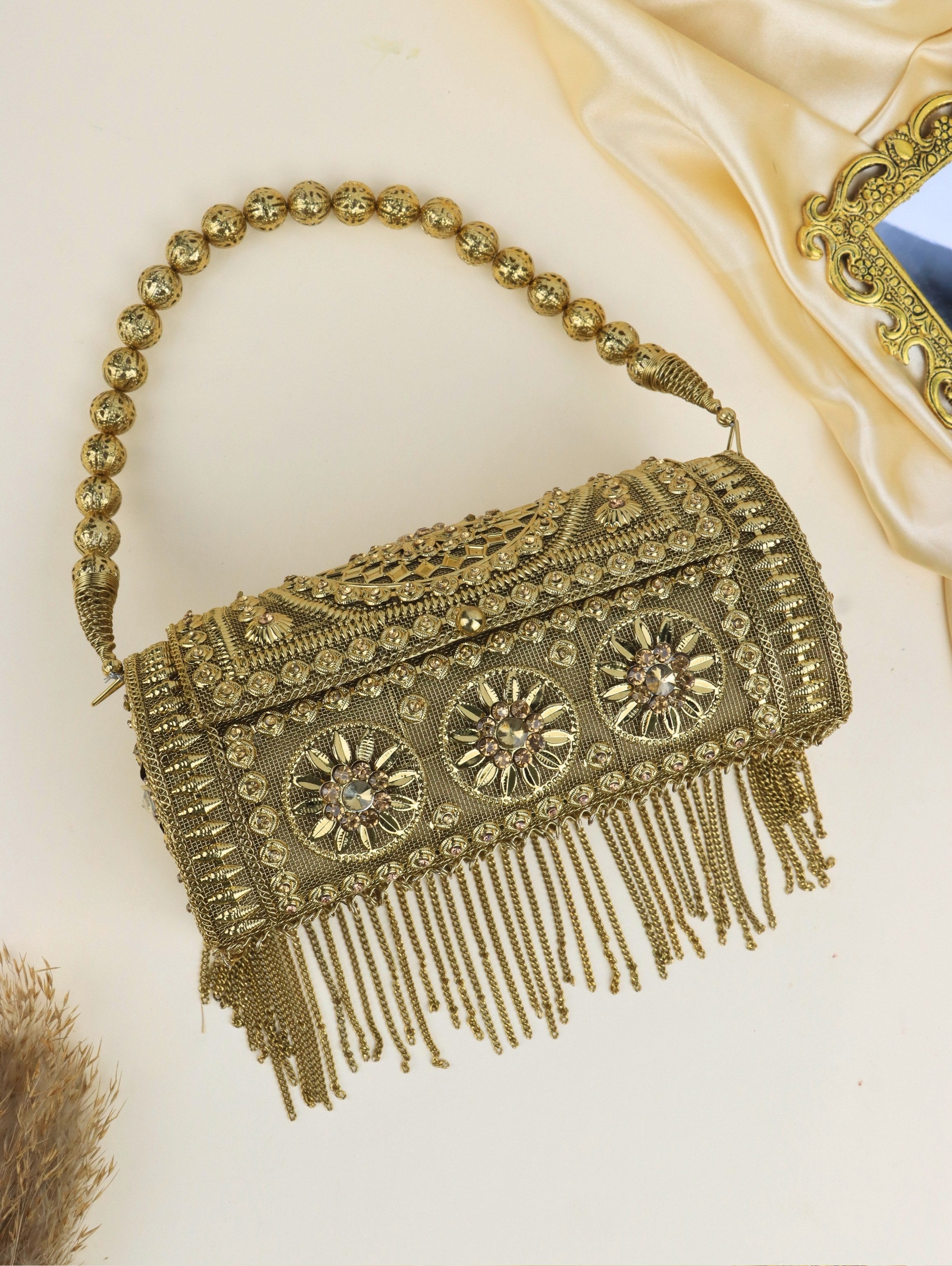 GOLDEN METAL HANDBAG BOLLYWOOD STYLE
