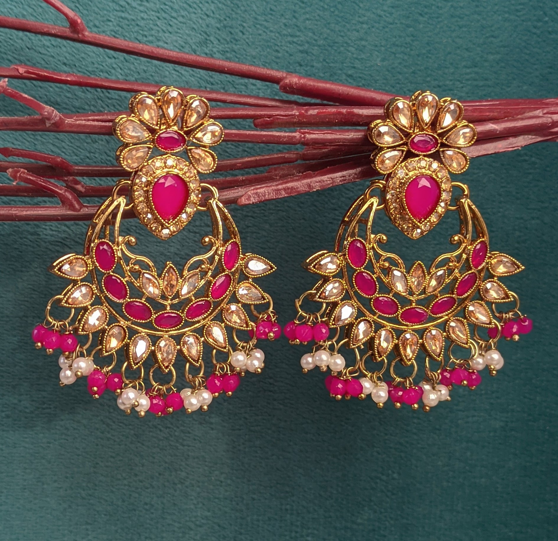 Antique Earring 1023