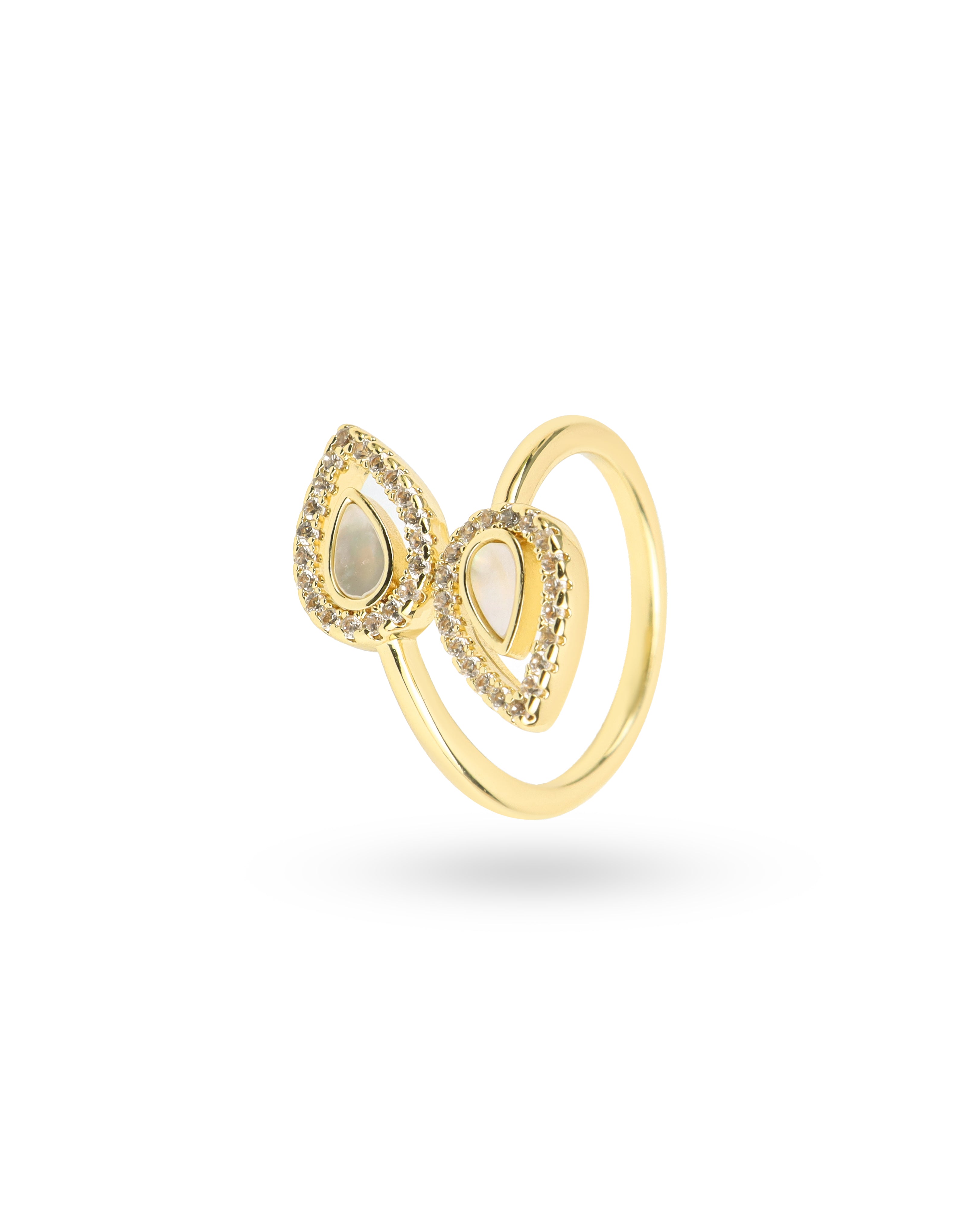 Shimeering Mother Pearl CZ Finger Ring golden