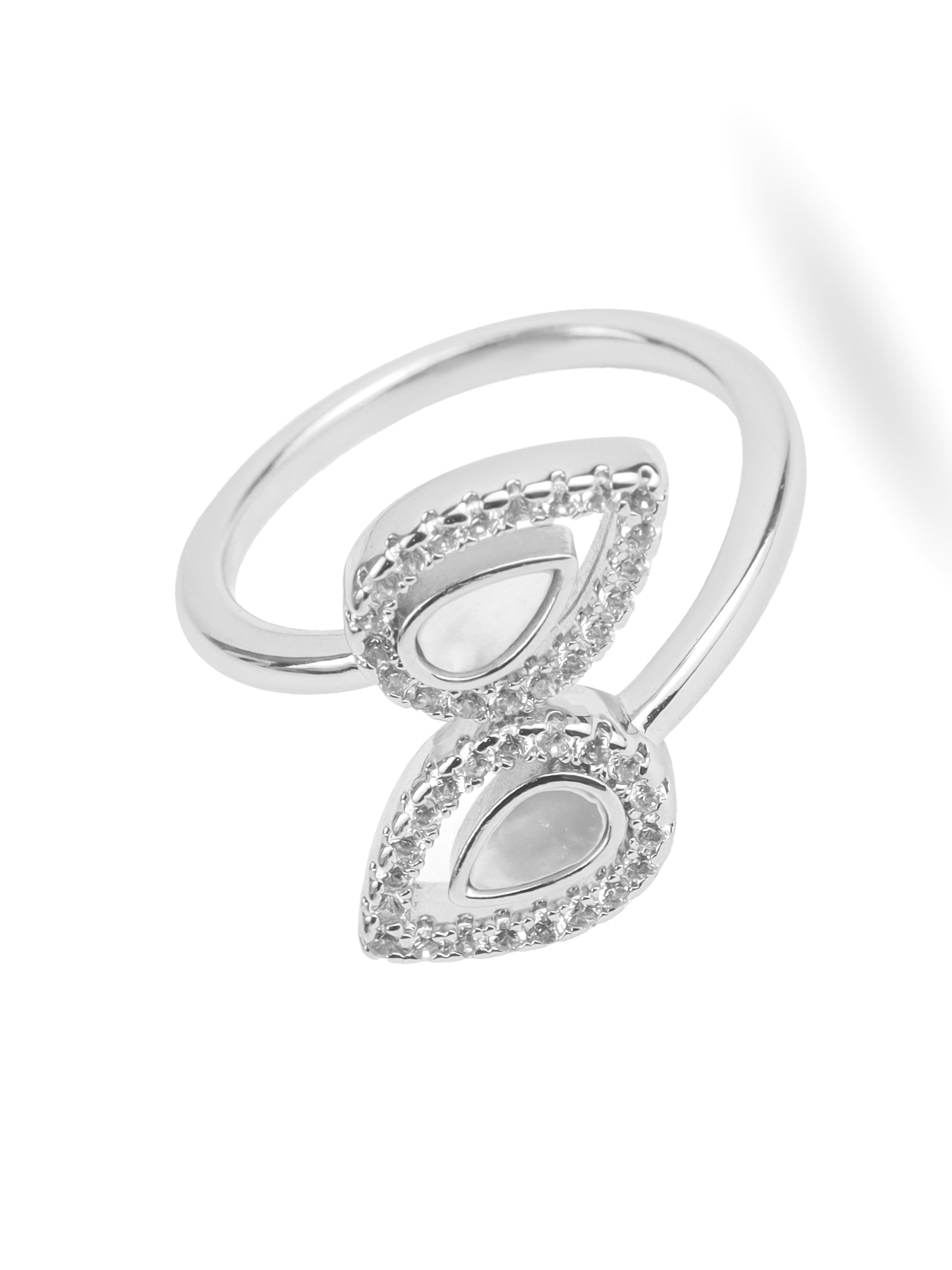 Shimeering Mother Pearl CZ Finger Ring Sliver