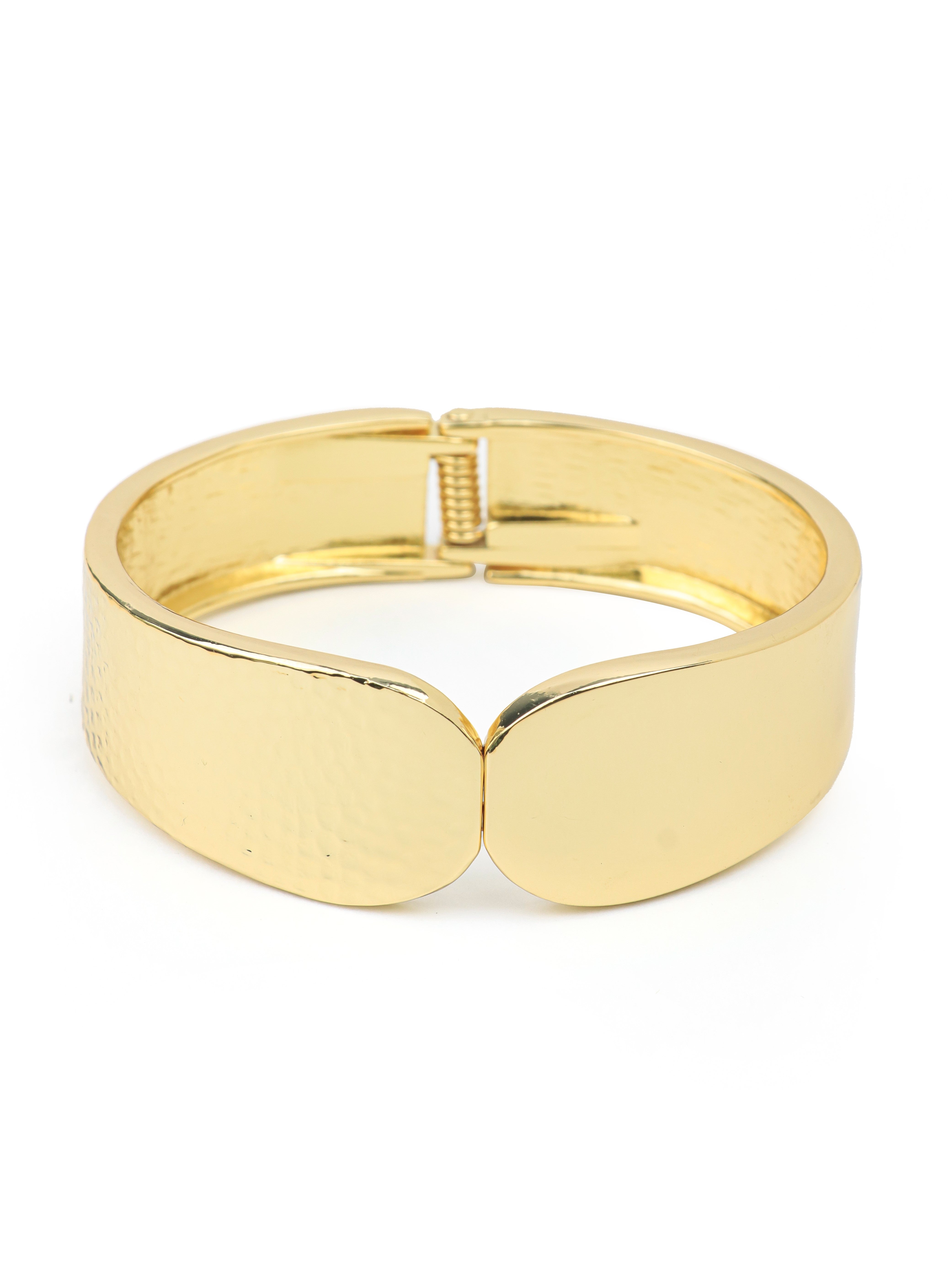 Elegant Anti Tanshi Bracelet Golden Plated