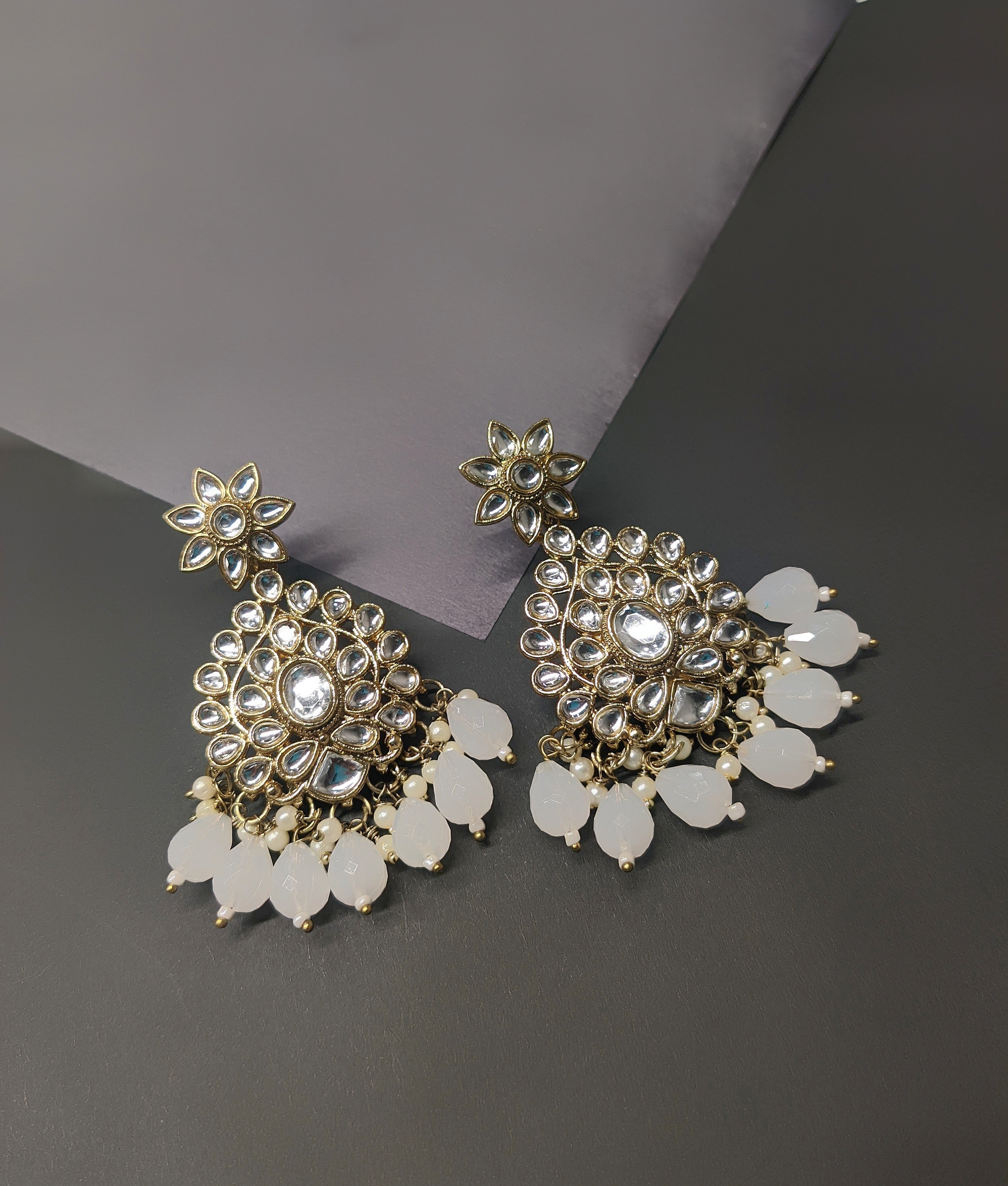 Antique Earring 1037