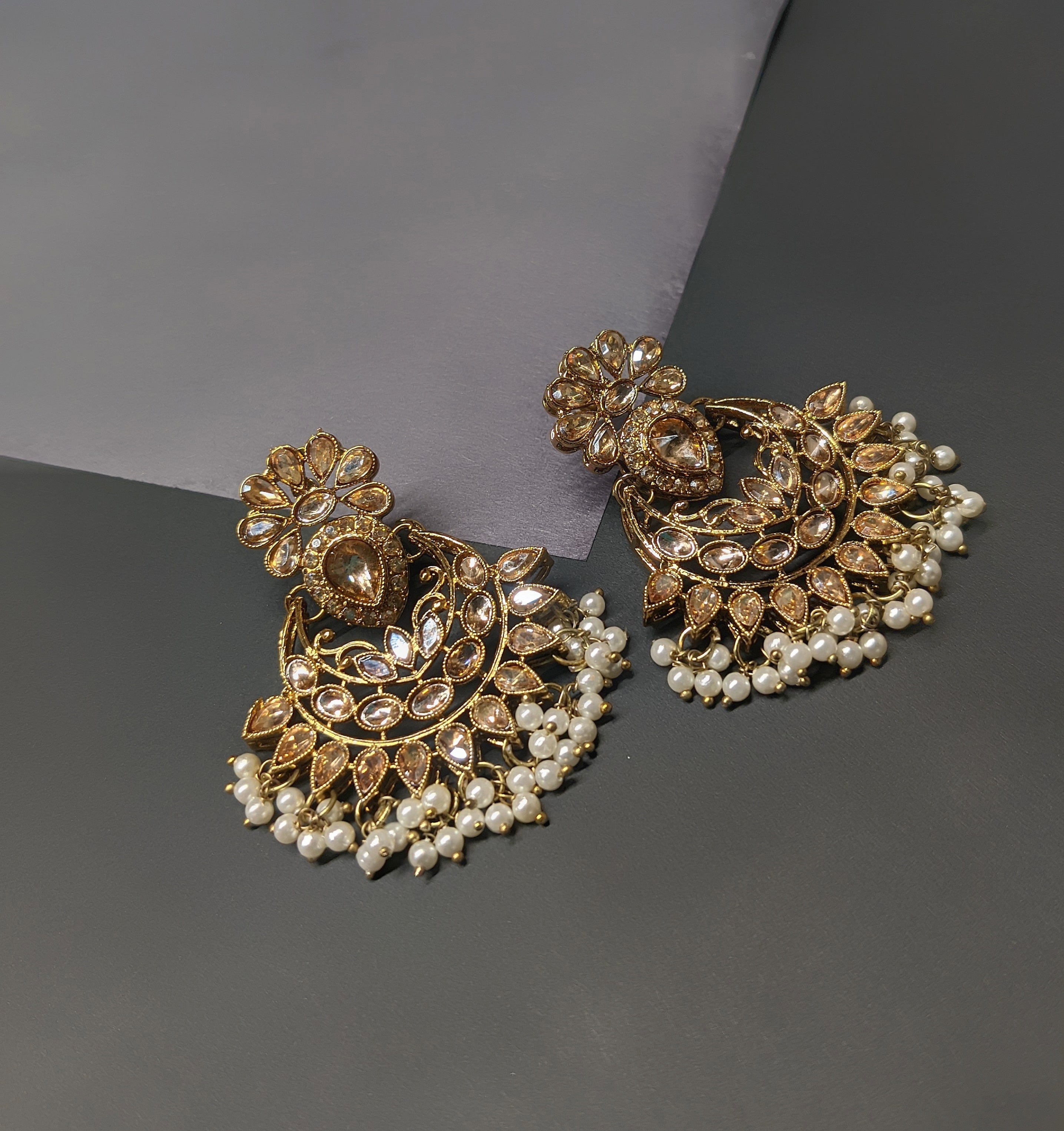 Antique Earring 1022
