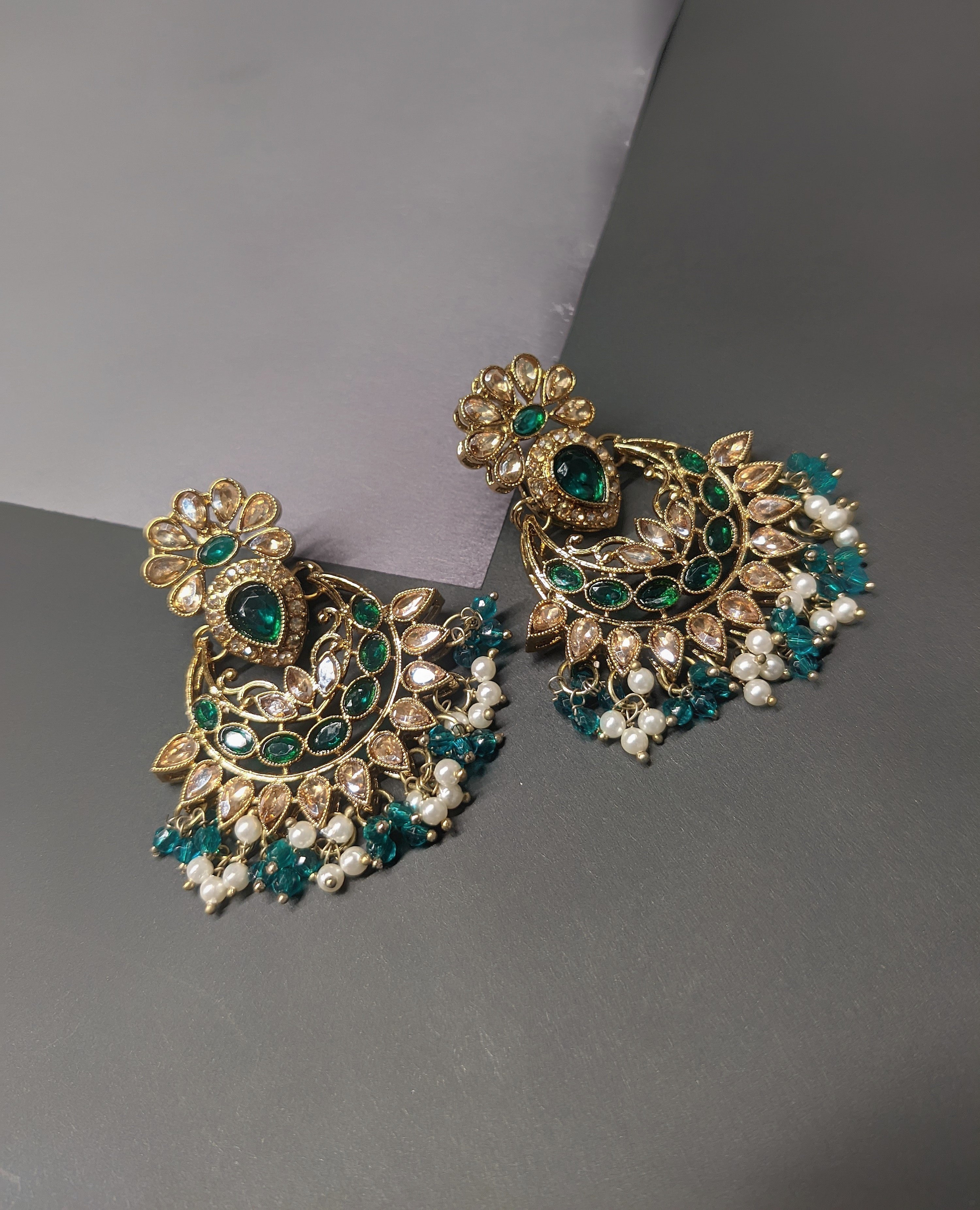 Antique Earring 1021