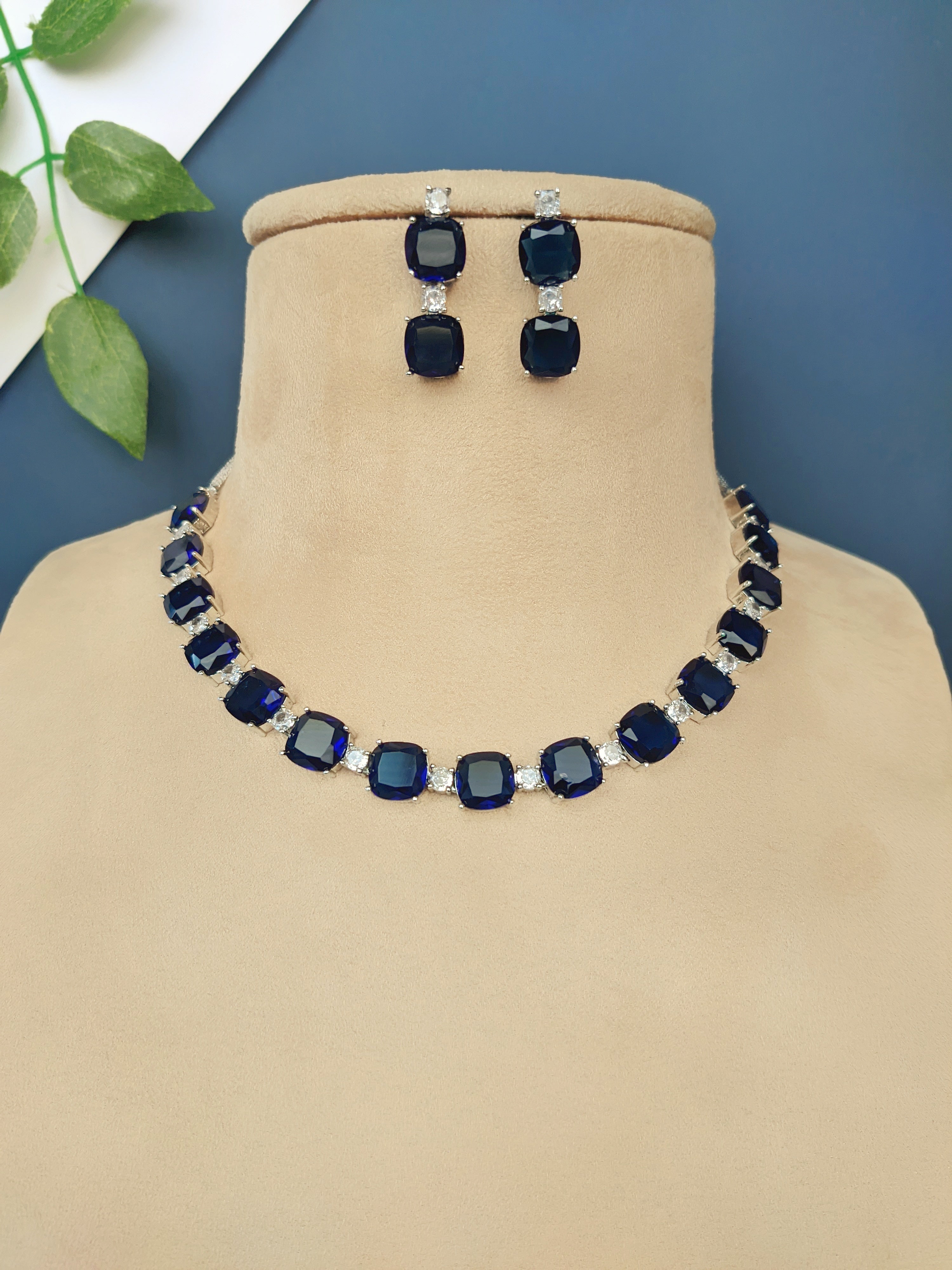 Zircon Necklace 1002