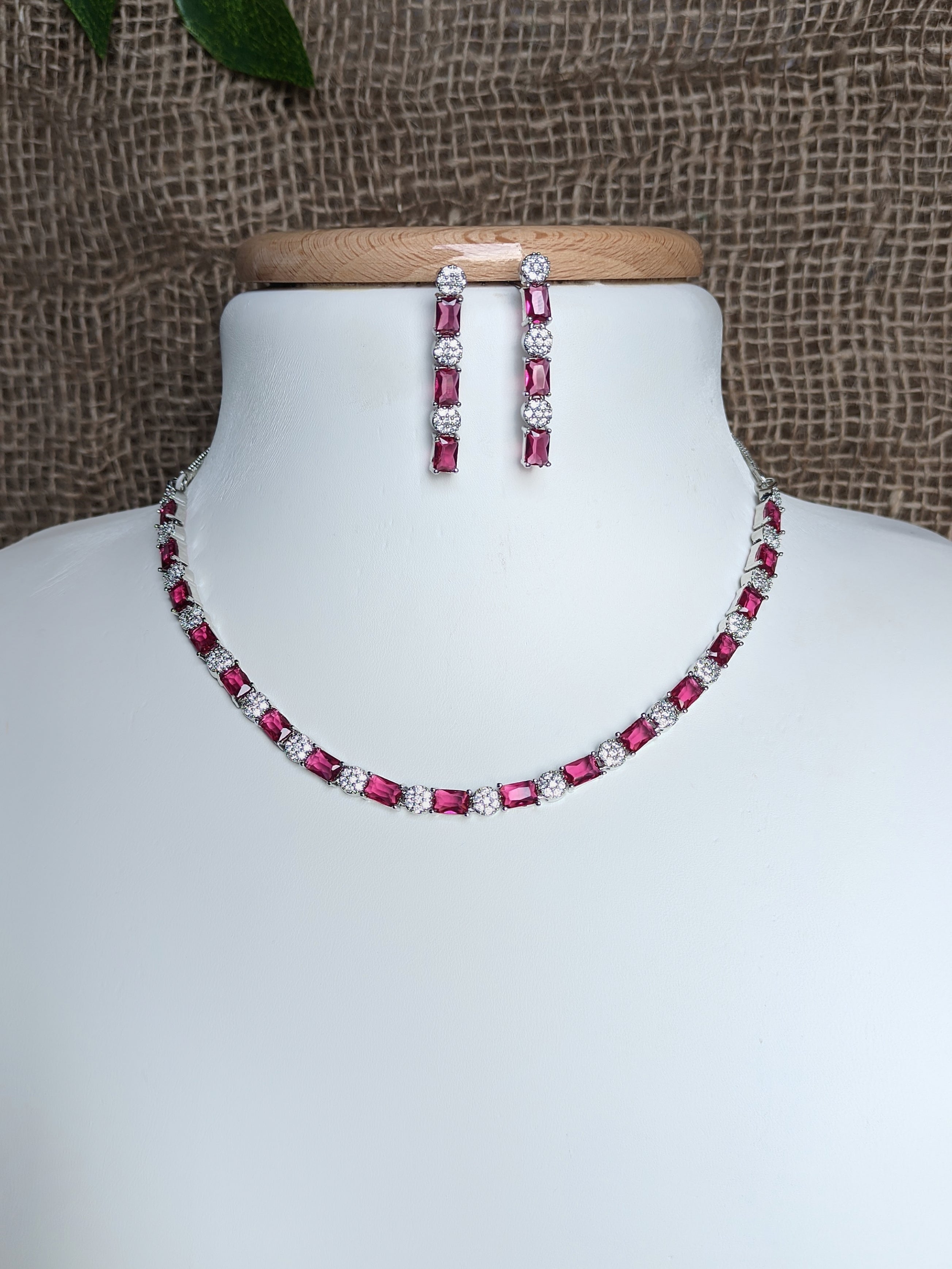 Zircon Necklace 1001