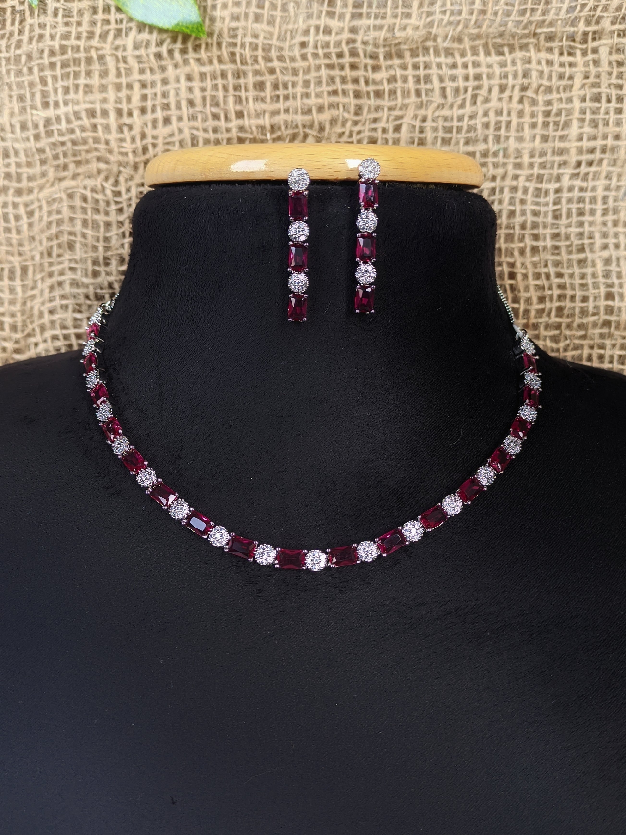 Zircon Necklace 1001
