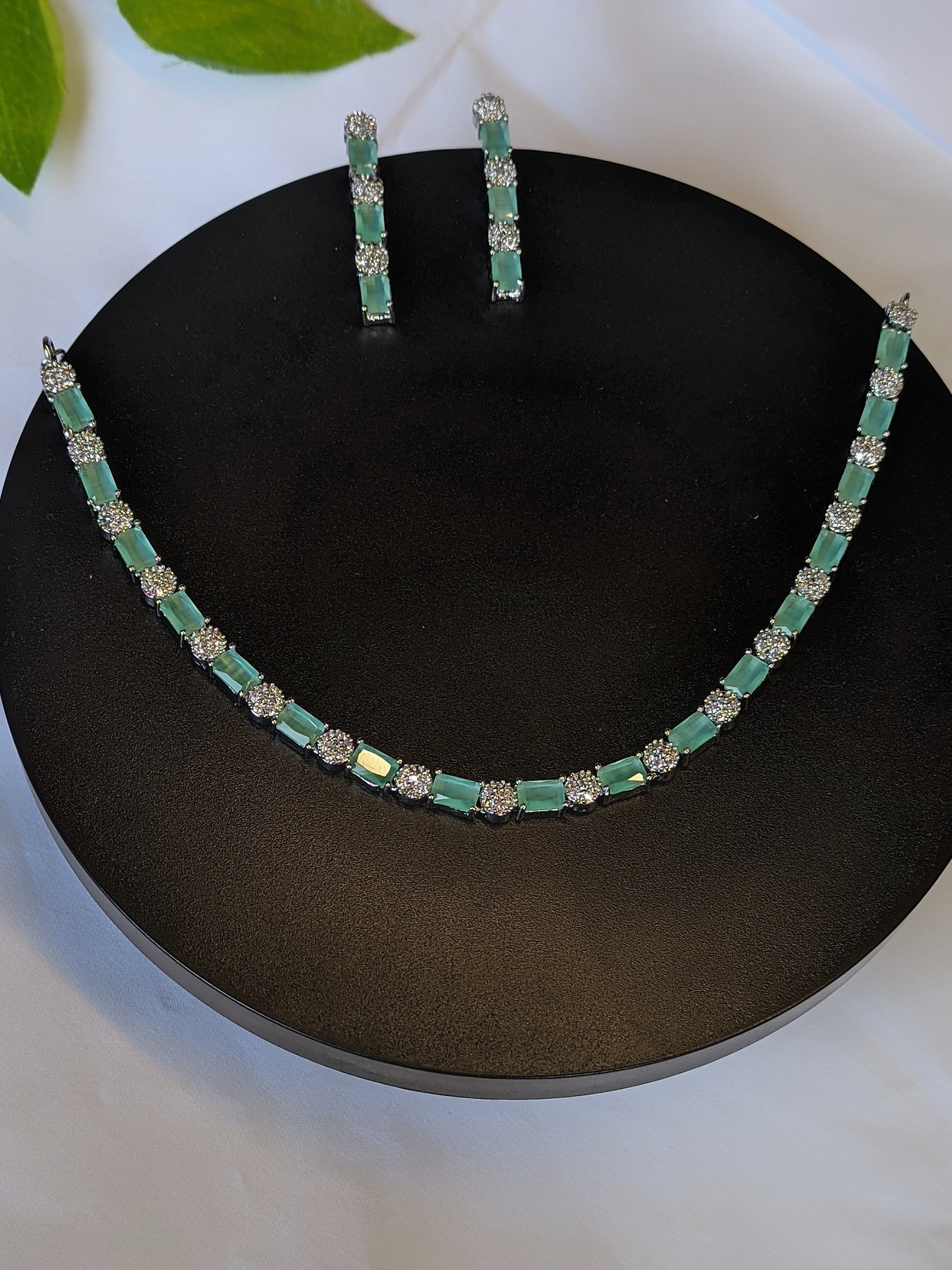 Zircon Necklace 1001