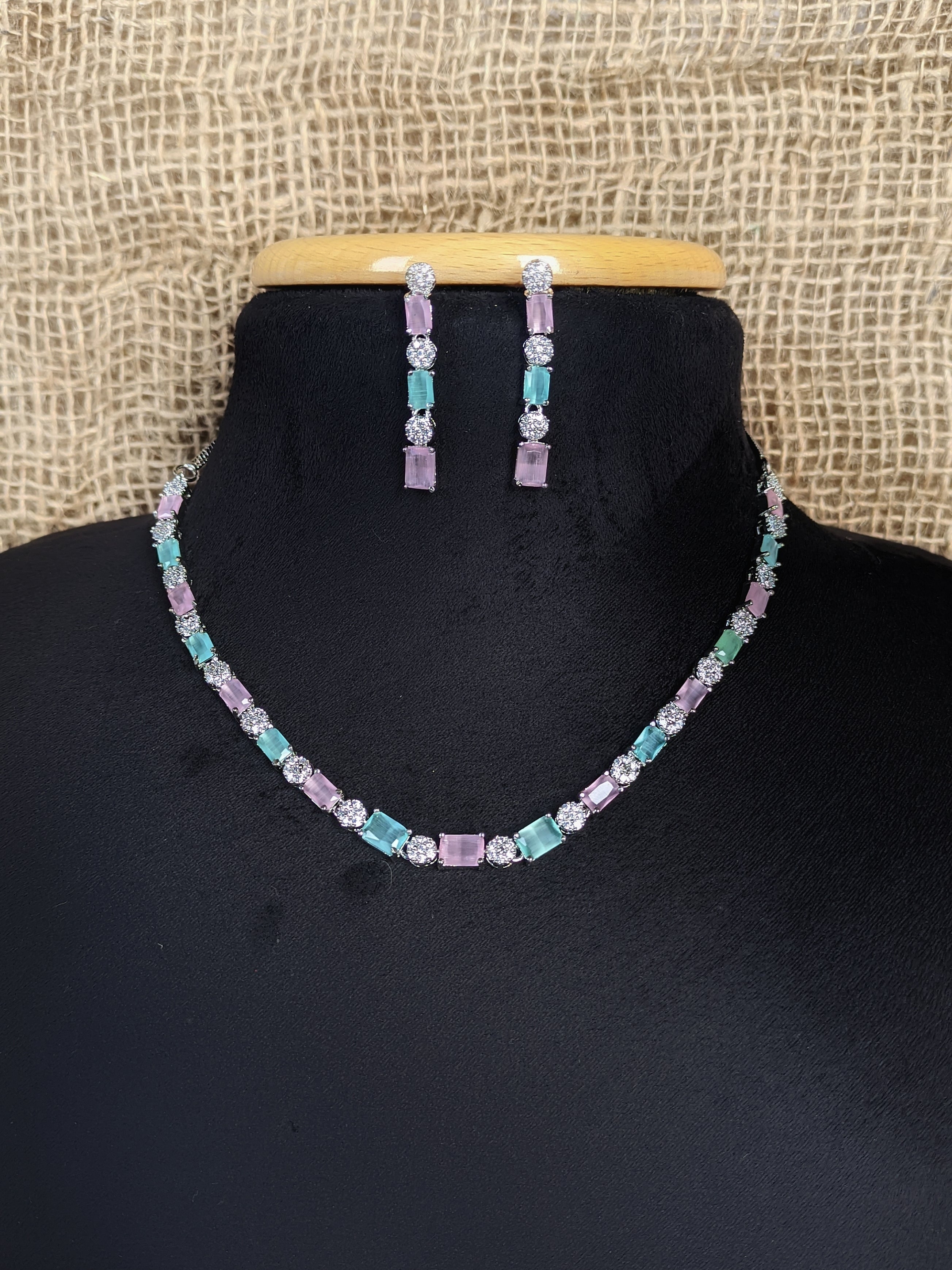 Zircon Necklace 1001