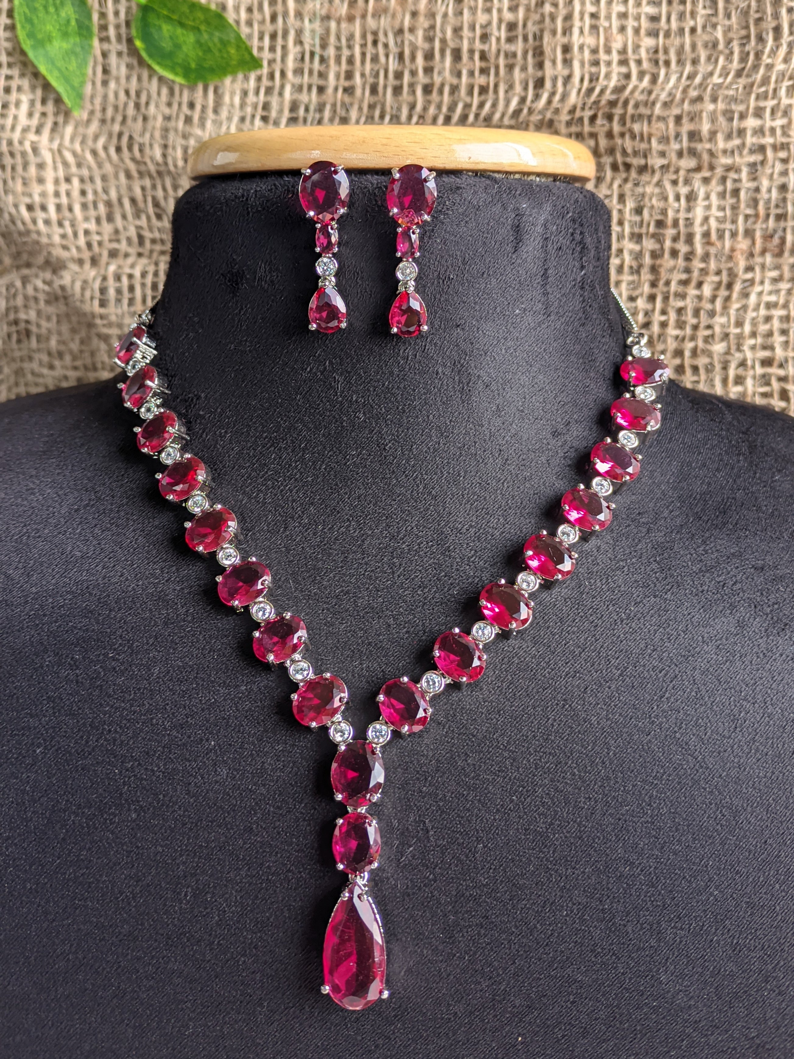 Zircon Necklace 1004