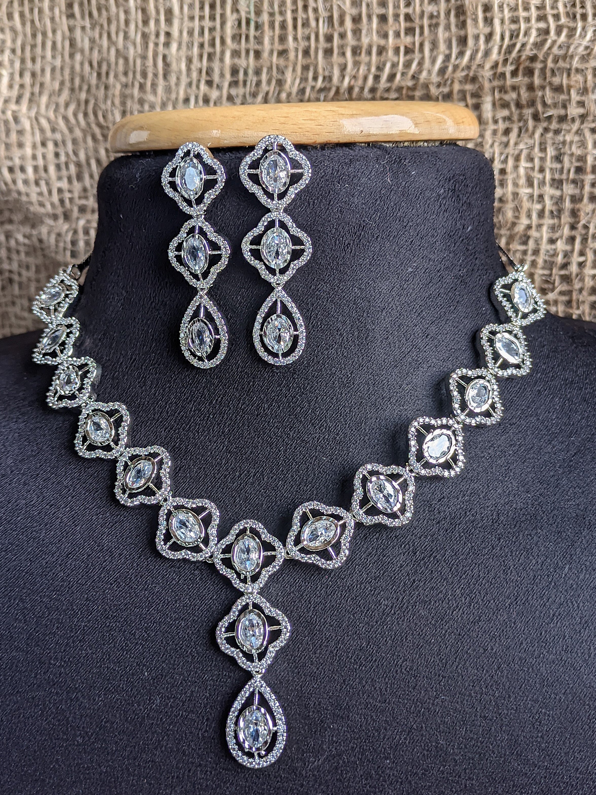 Zircon Necklace 1006