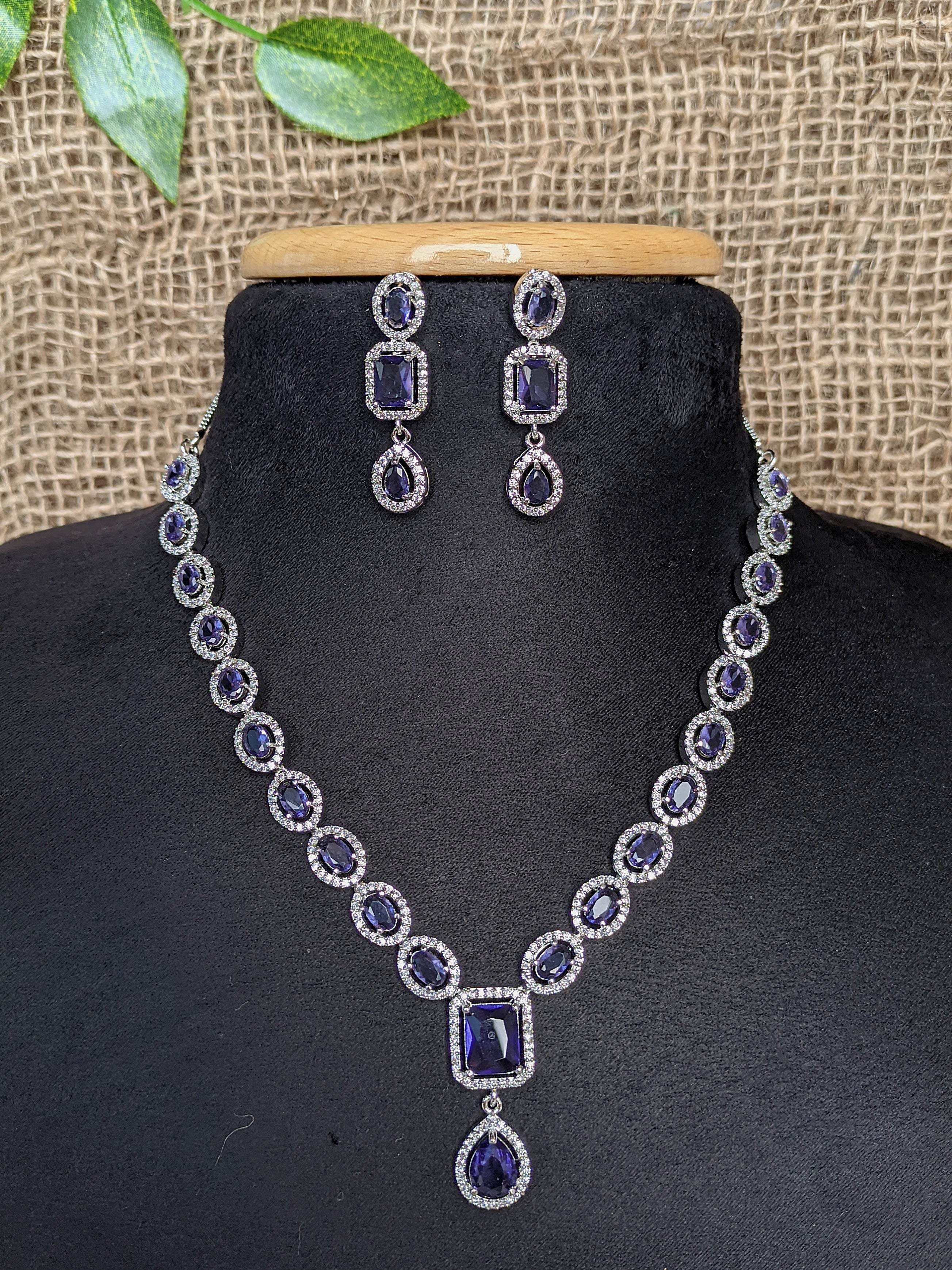 Zircon Necklace 1009