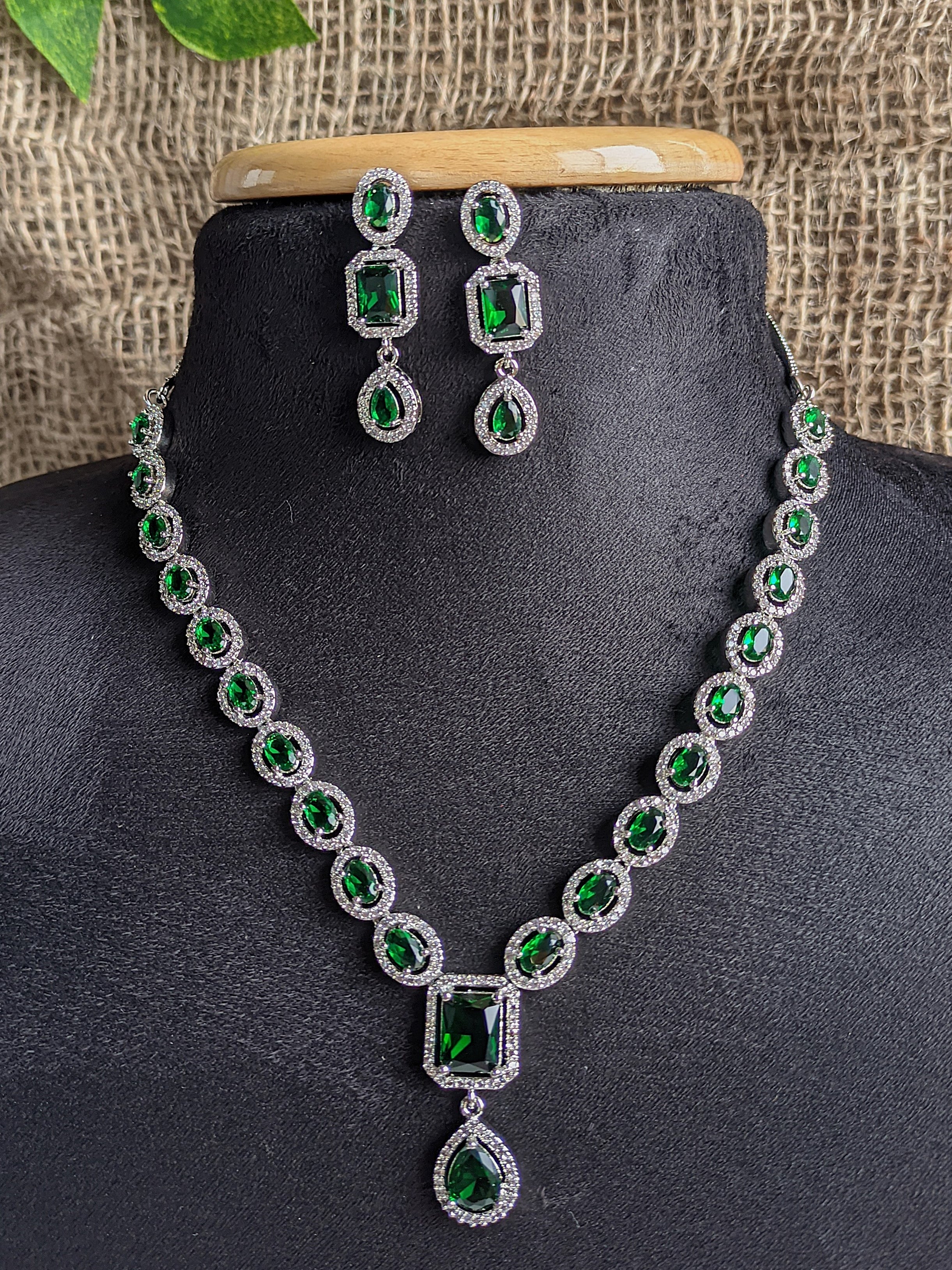 Zircon Necklace 1009
