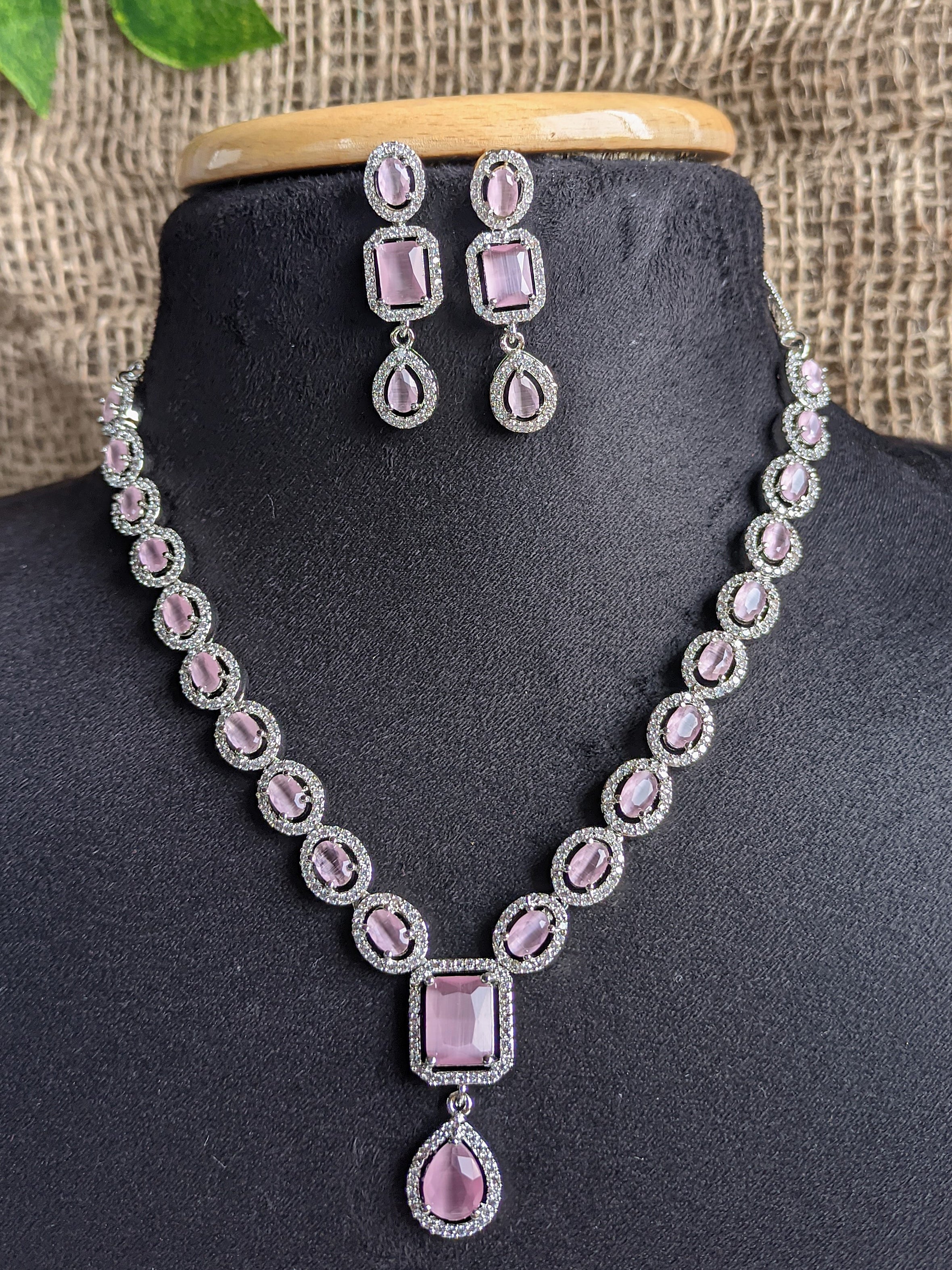 Zircon Necklace 1009