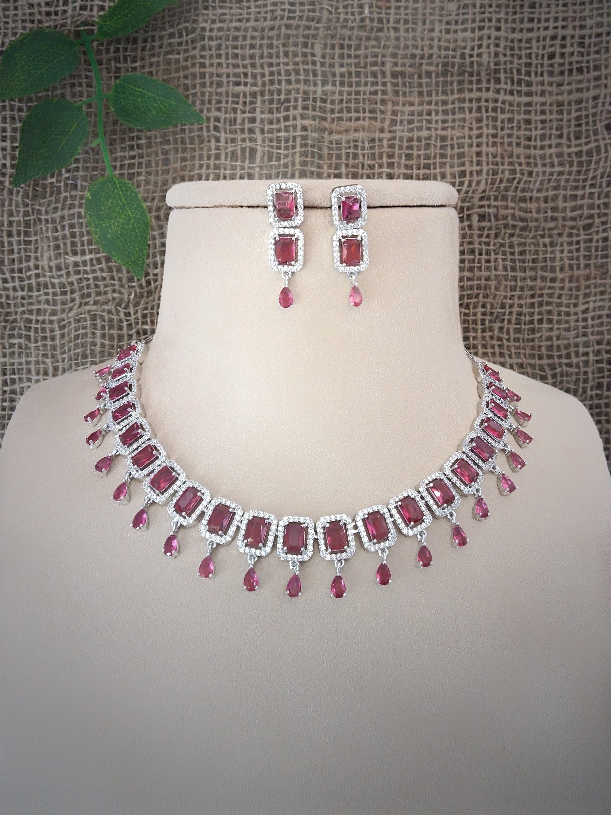 Zircon Necklace 1011