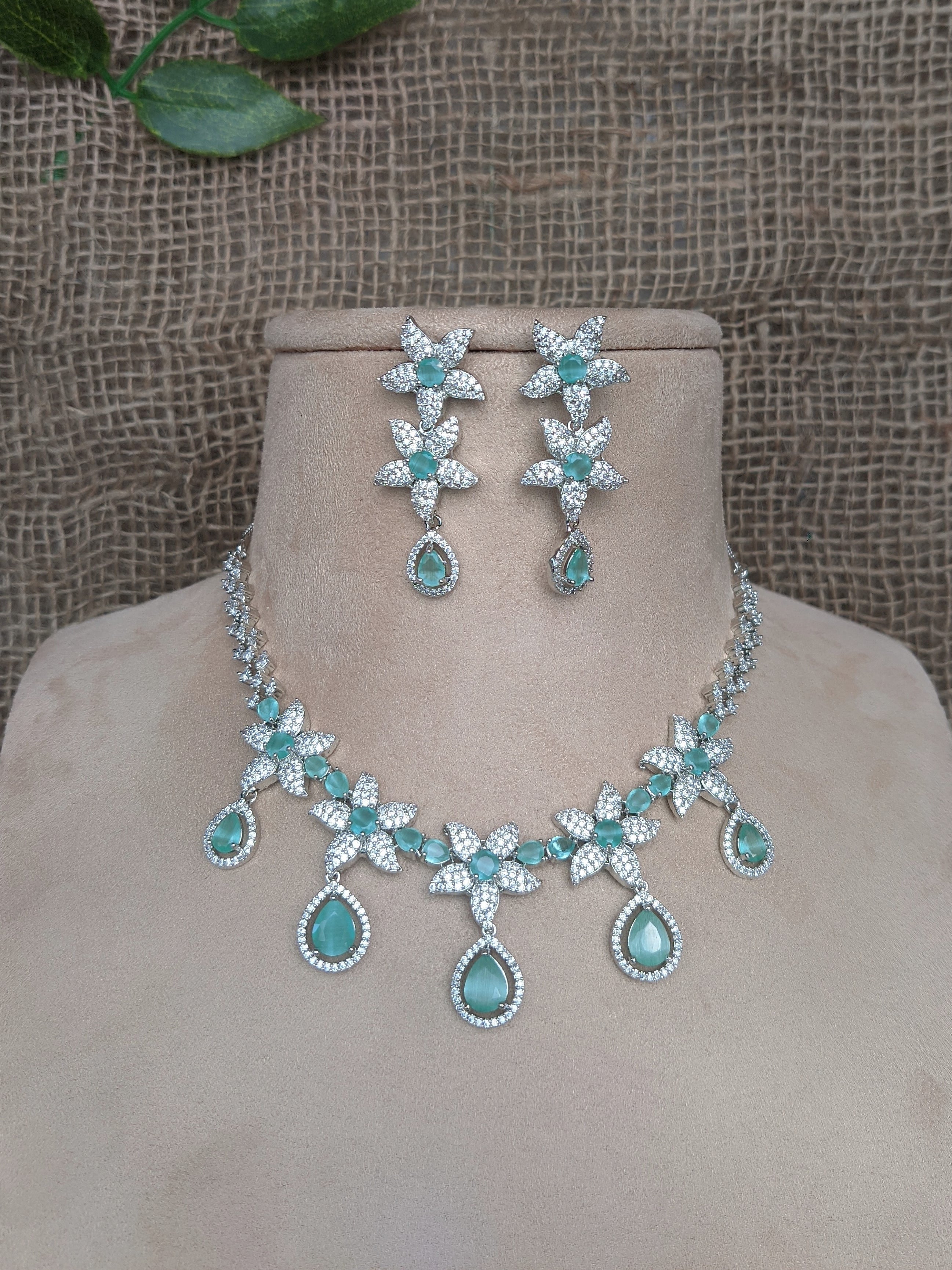 Zircon Necklace 1012