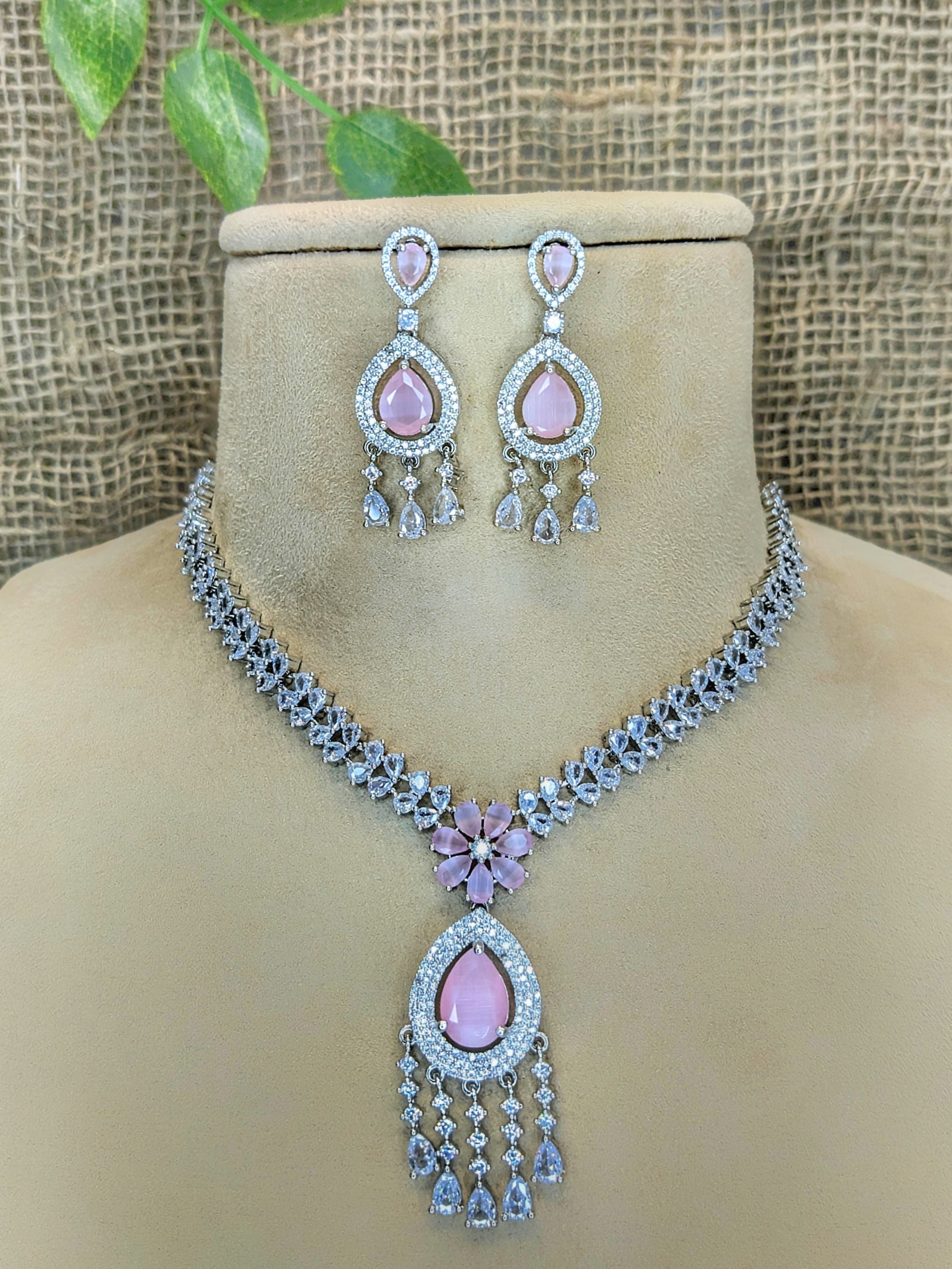 Zircon Necklace 1013