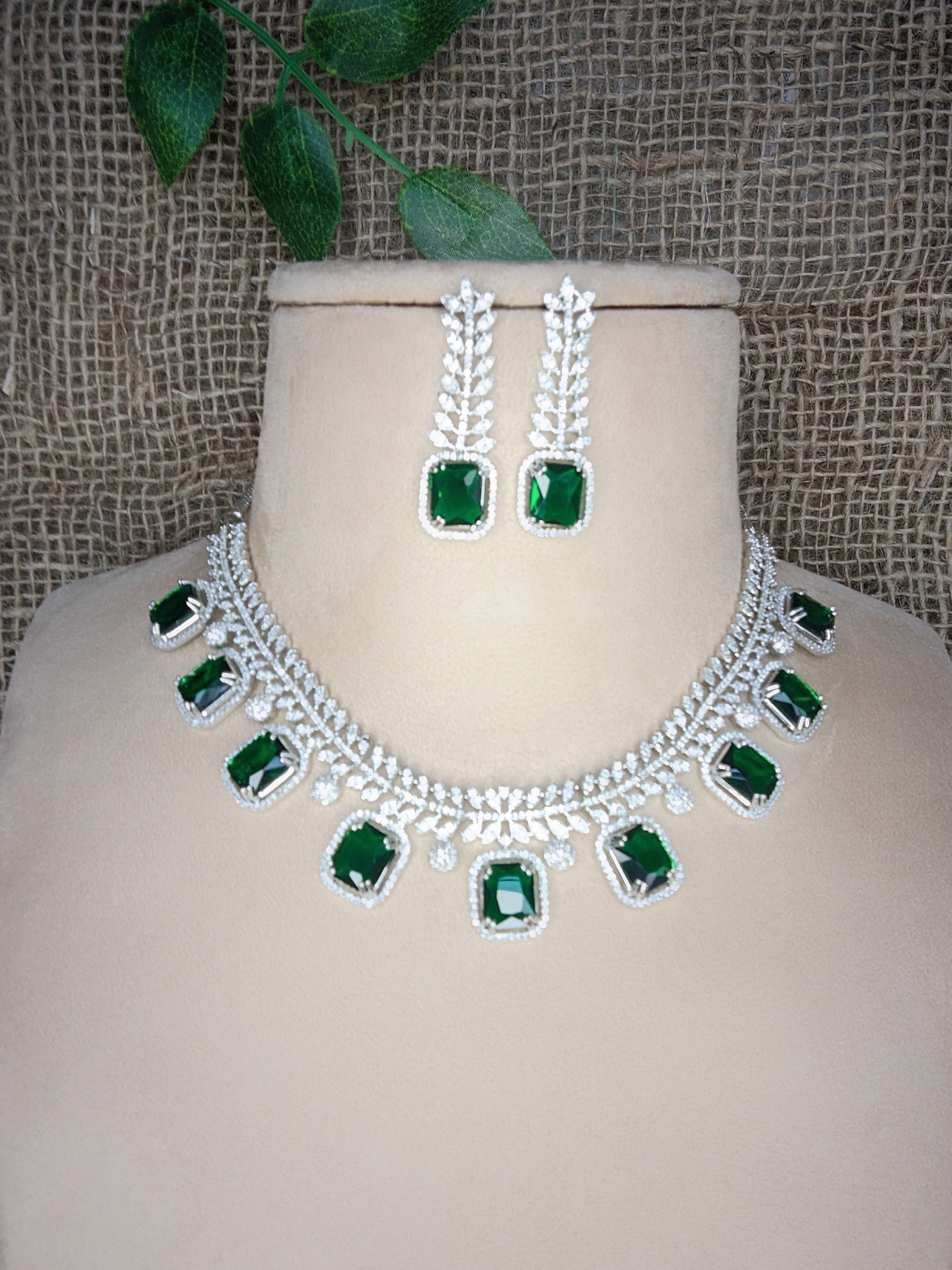 Zircon Necklace 1015