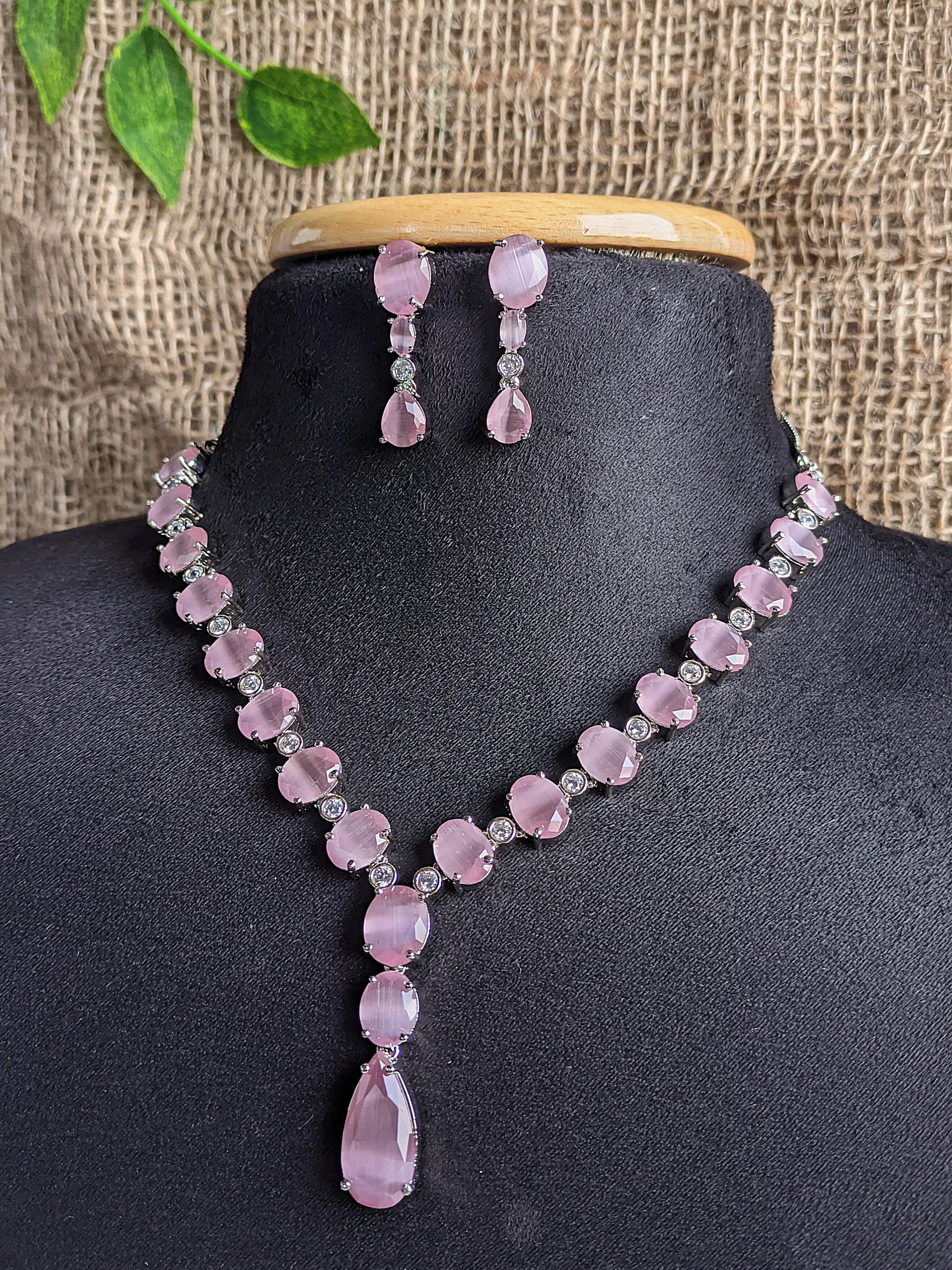 Zircon Necklace 1004