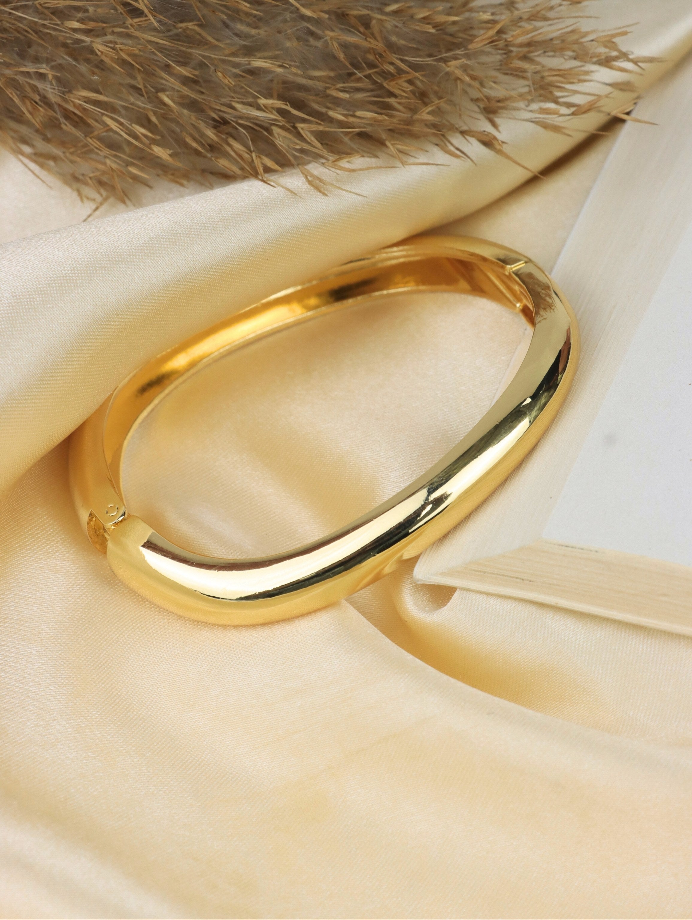 Golden Anti Tanshi Bracelet