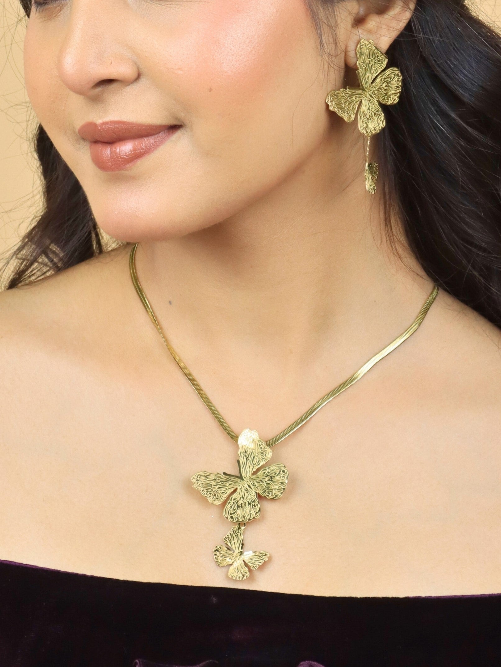 ANTI TANSHI PANDEL SET BUTTERFLY DESGIN