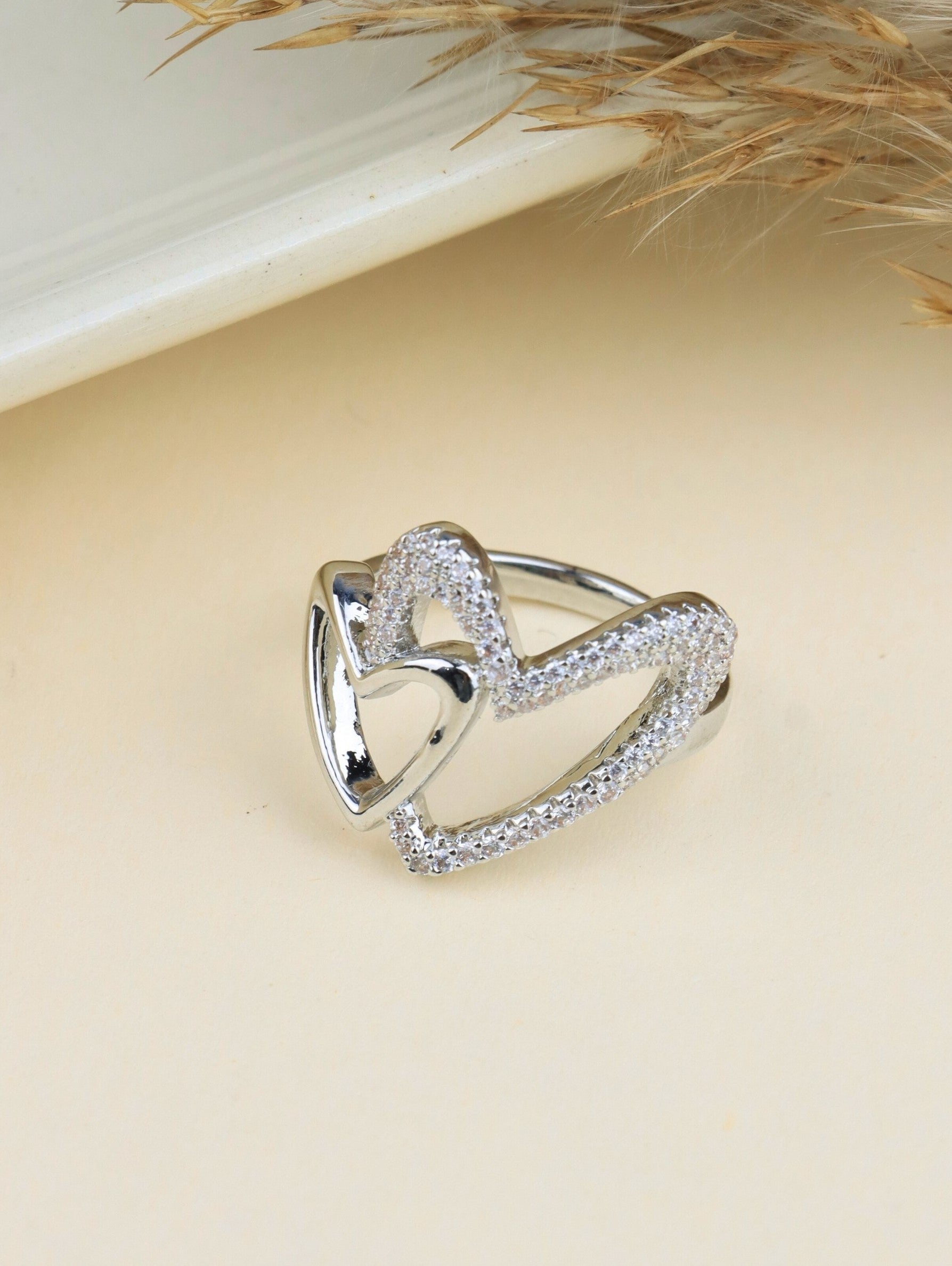 ELEGANT & SPARKLING CZ  HEART DESGIN FINGER RING