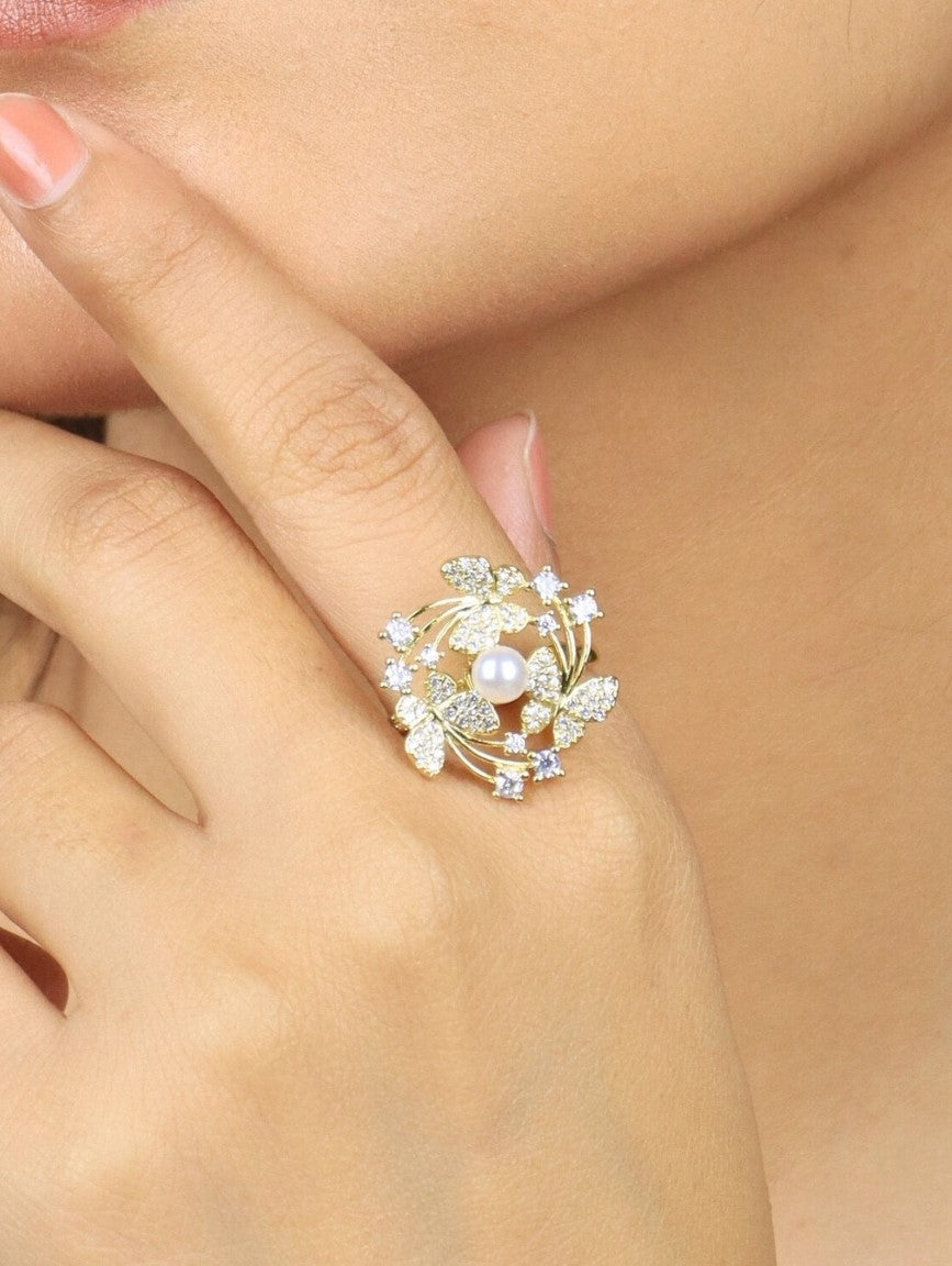 GOLD-PLATED BRASS CUBIC ZIRCONIA SPINNING FINGER RING WITH MOTI