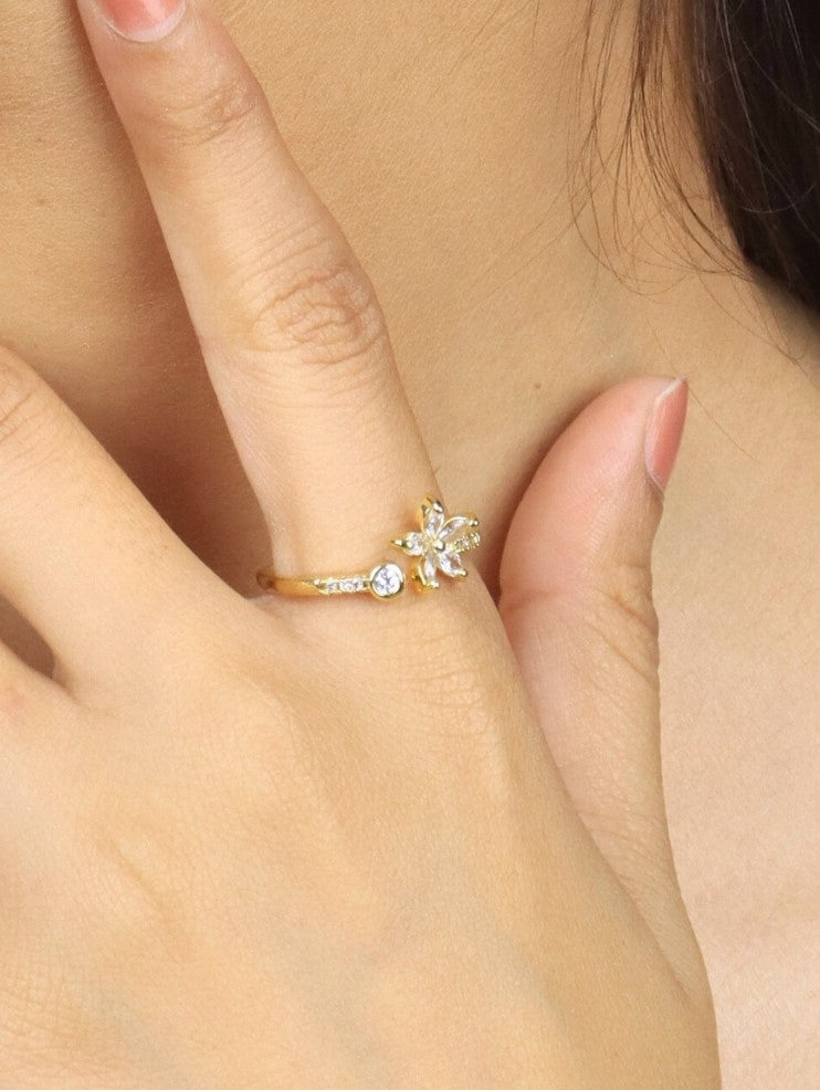 SAAZ GOLD PLATED FLOWER DESGIN ADJUSTABLE RING
