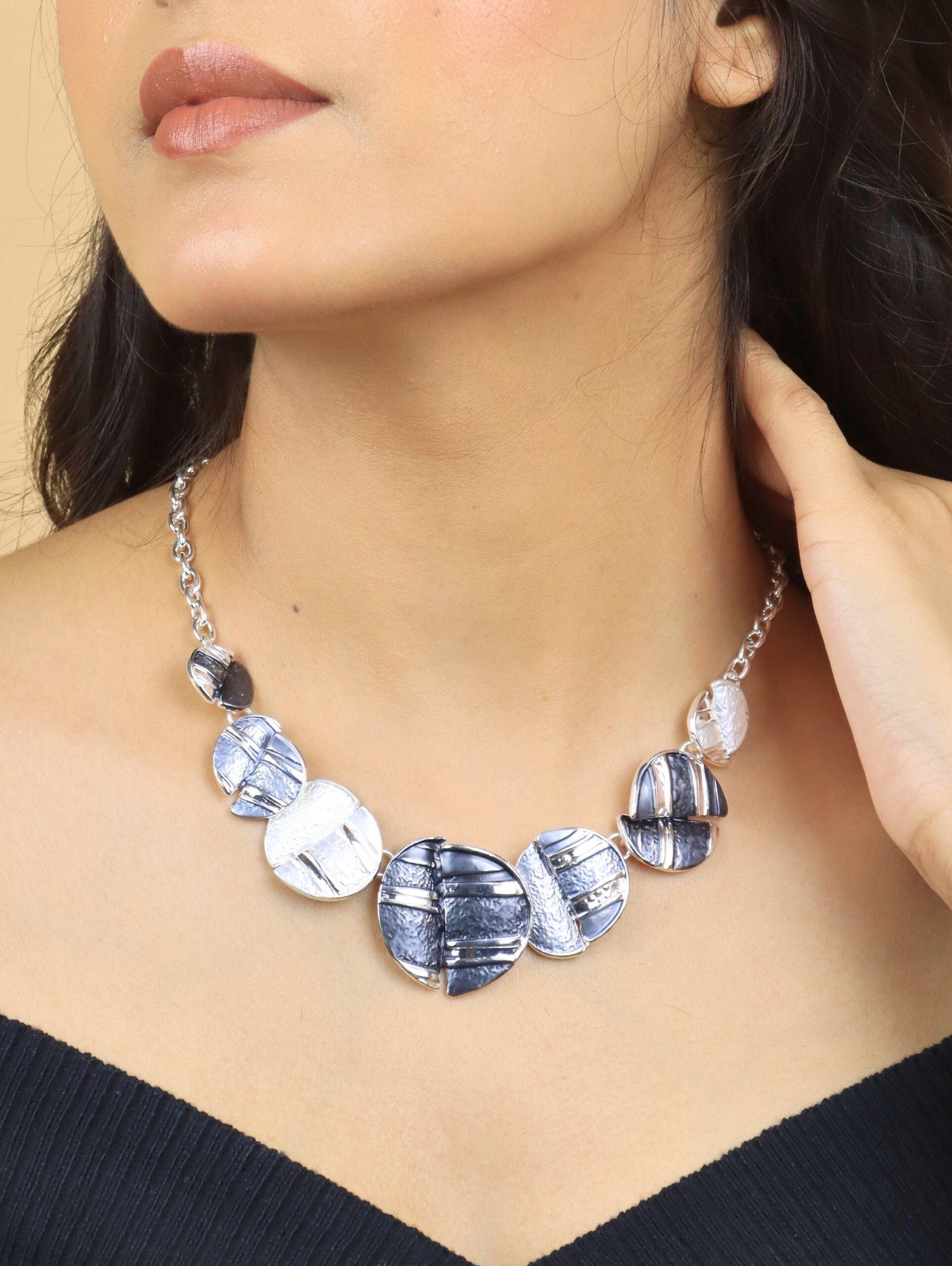Westlook Pastel White-Black Color Flora  Necklace
