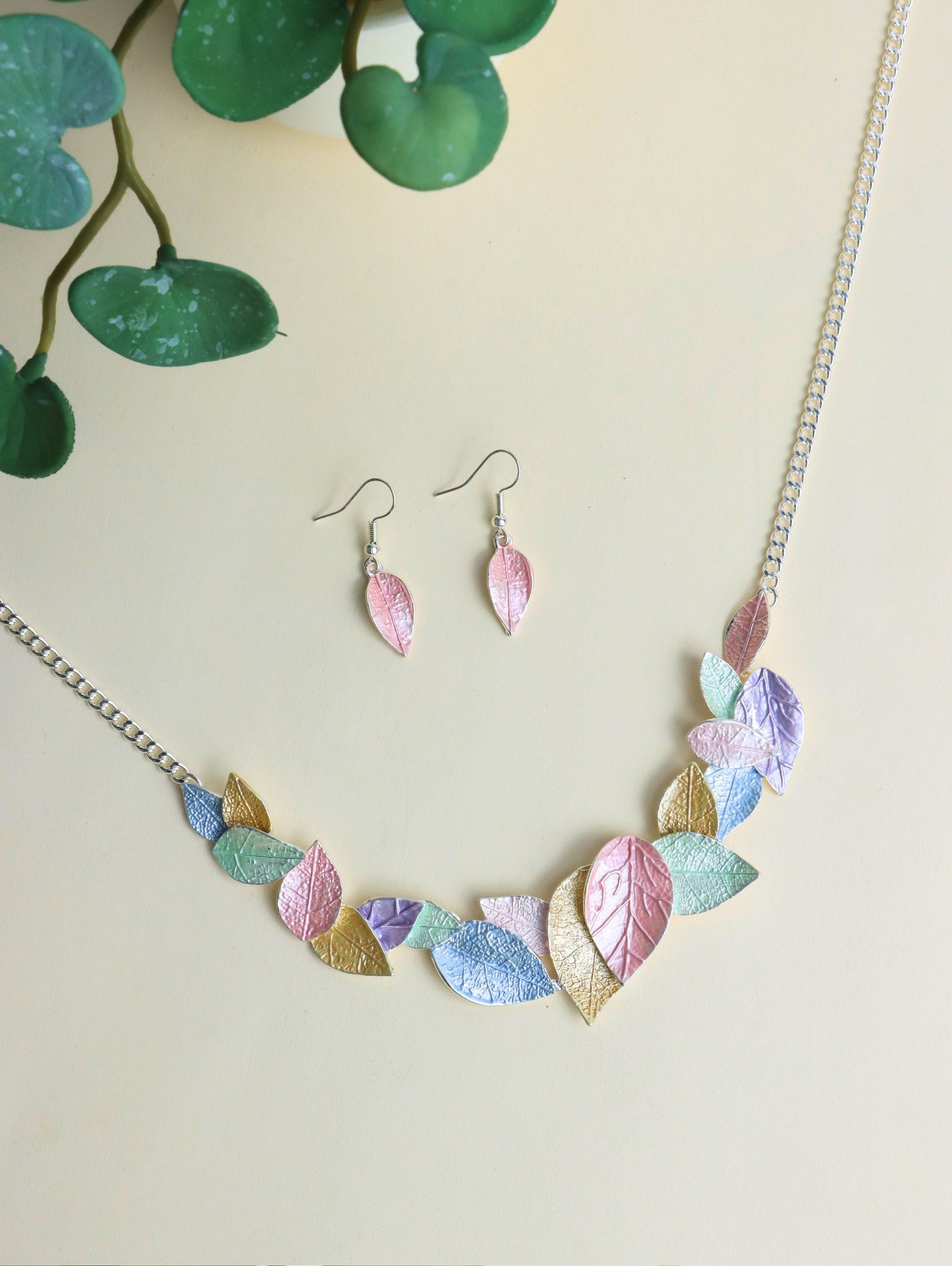 Saaz Westlook Pastel Multi Color Flora  Necklace With Earring