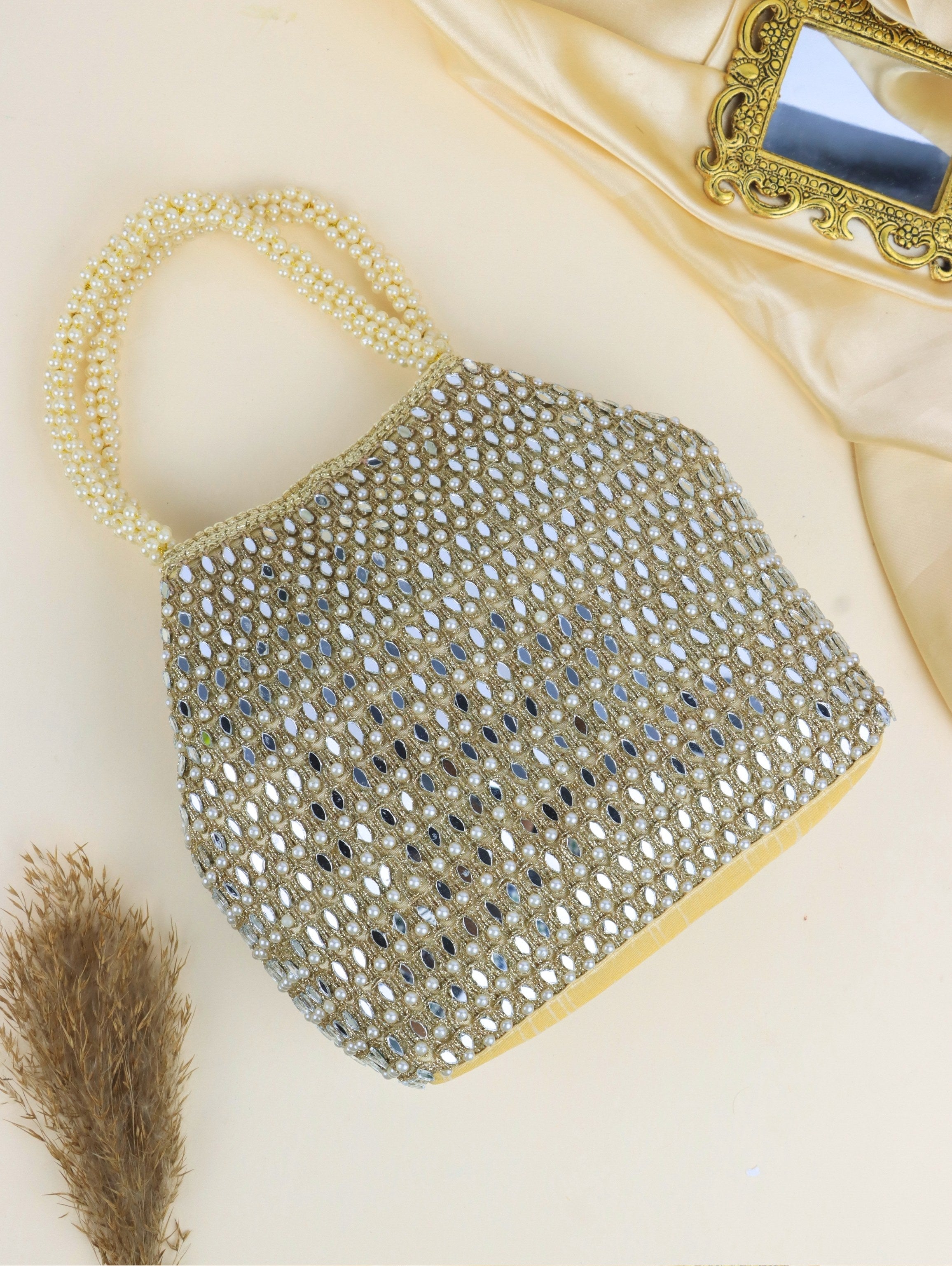 PEARL MIRROR WORK POTIL