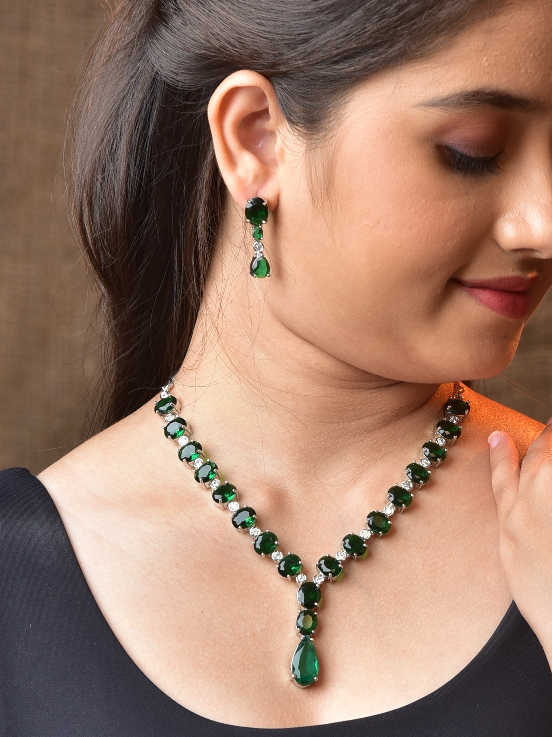 Zircon Necklace  1004