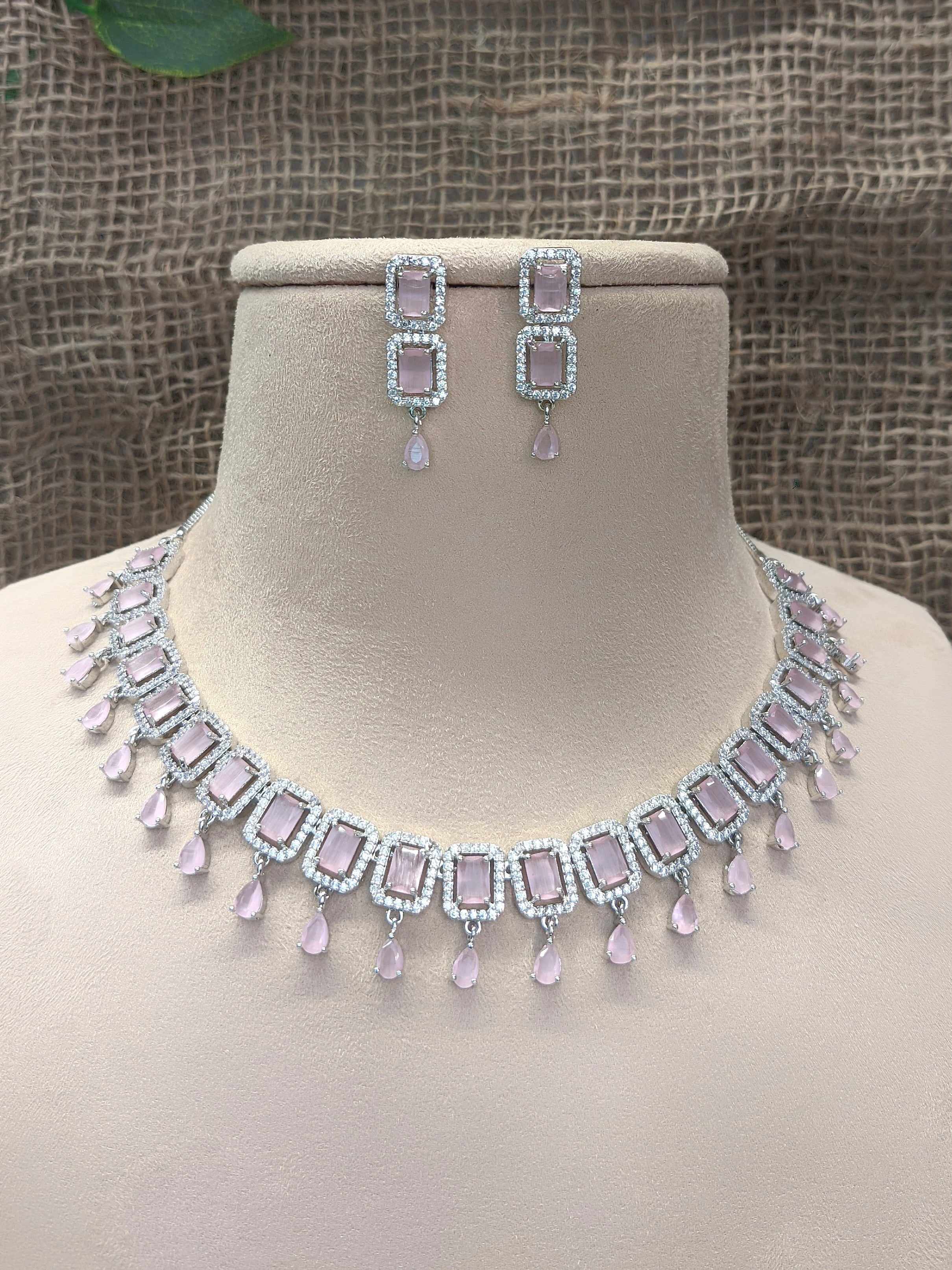 Zircon Necklace  1011