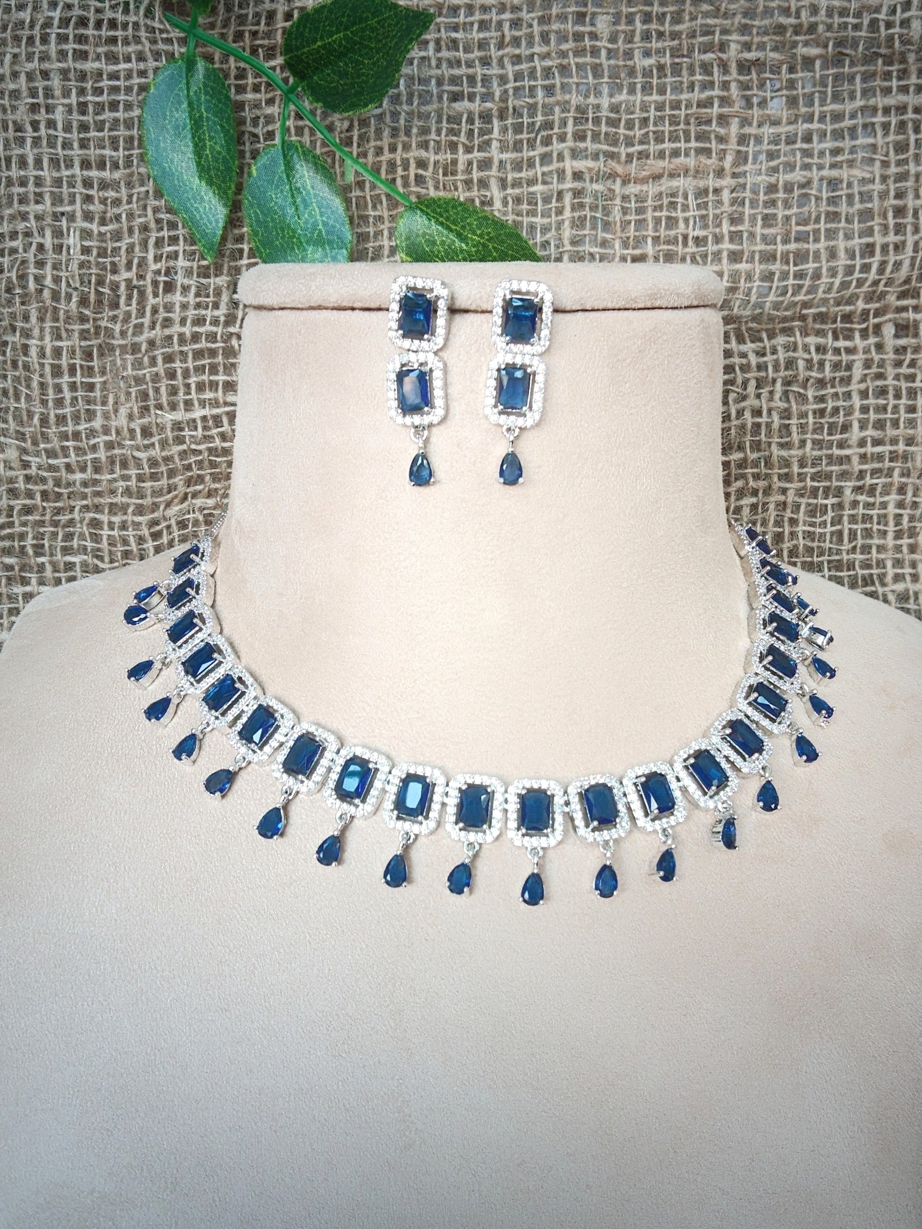 Zircon Necklace  1011