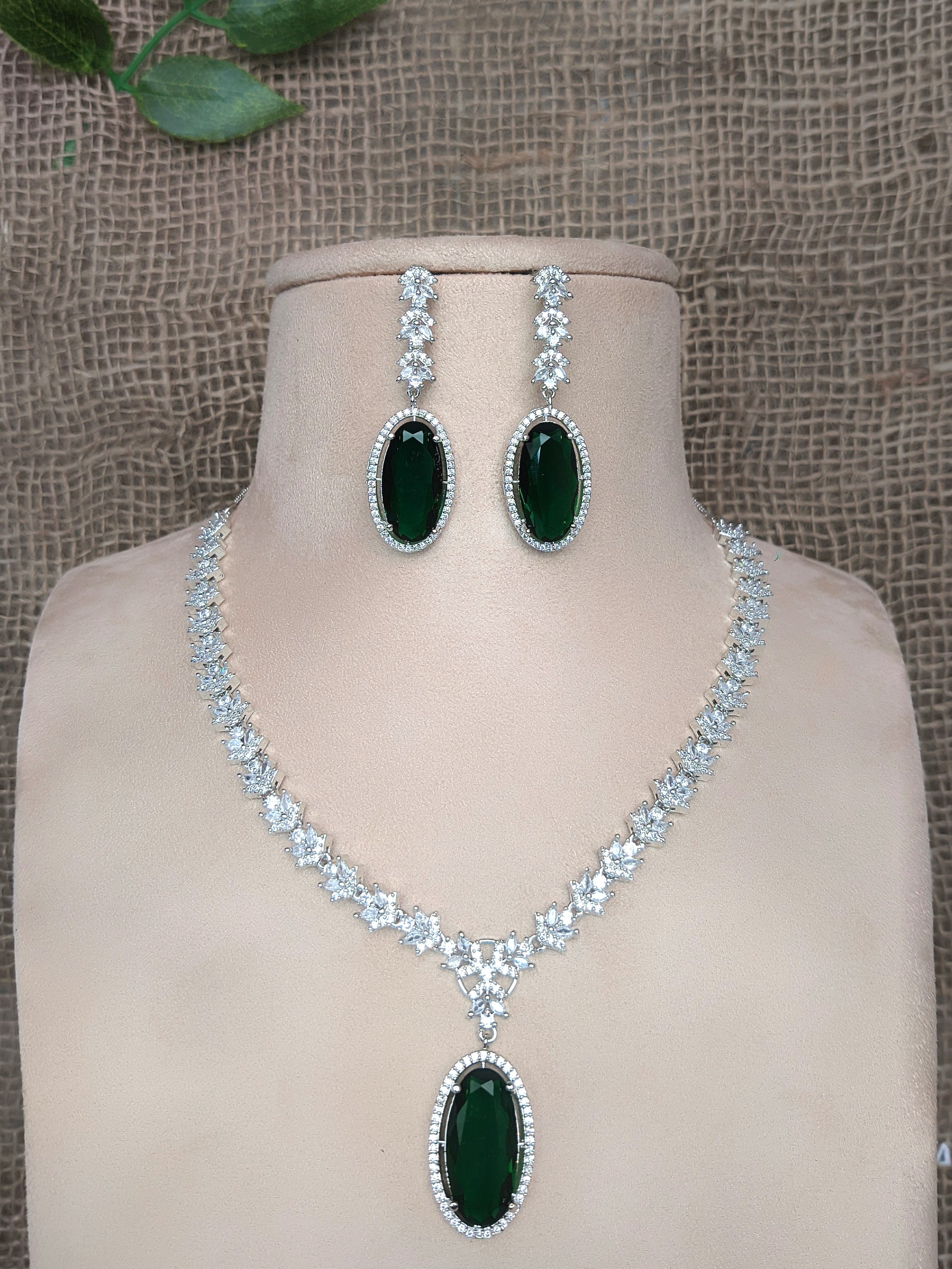 Zircon Necklace  1016