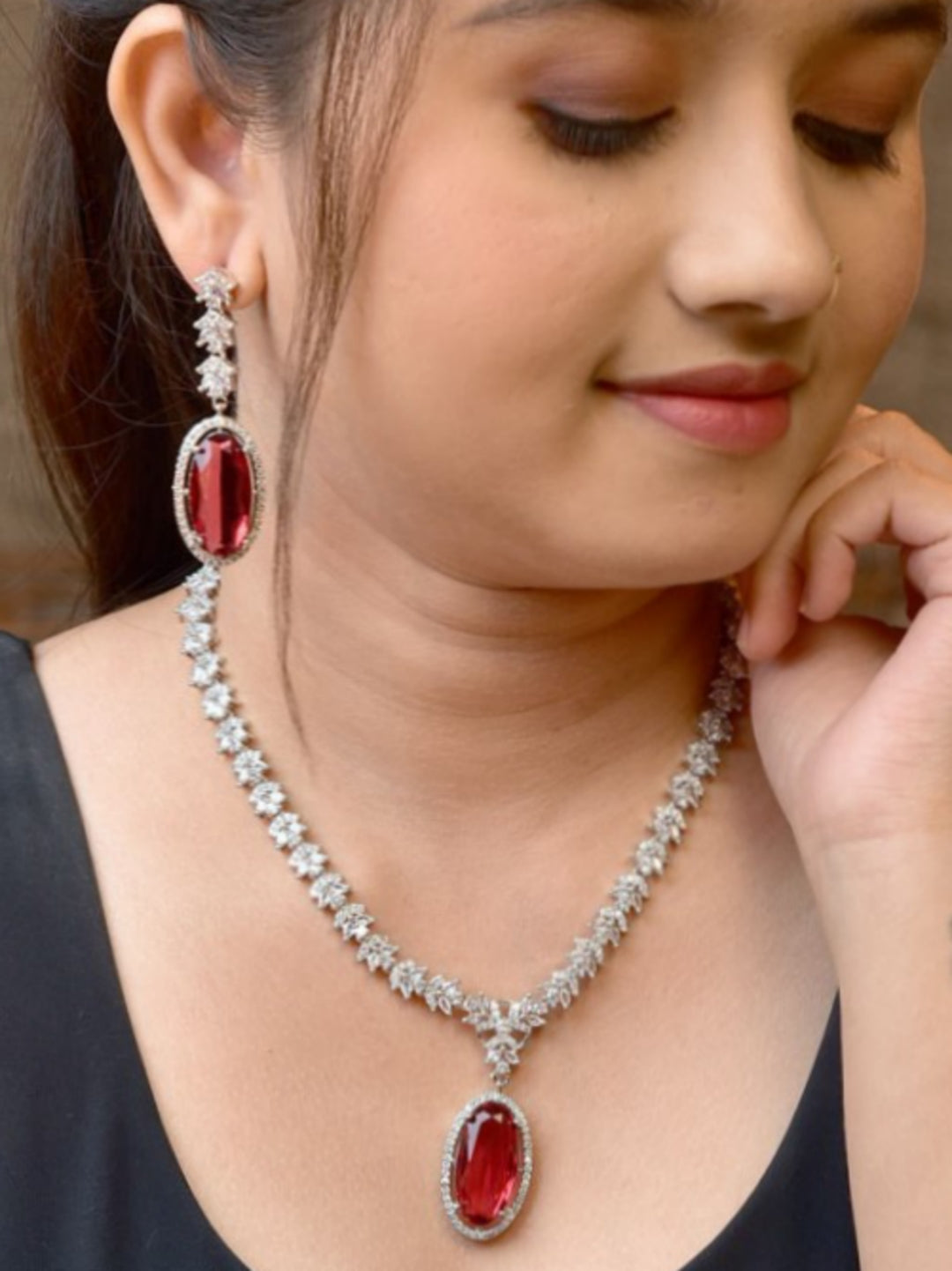 Zircon Necklace  1016