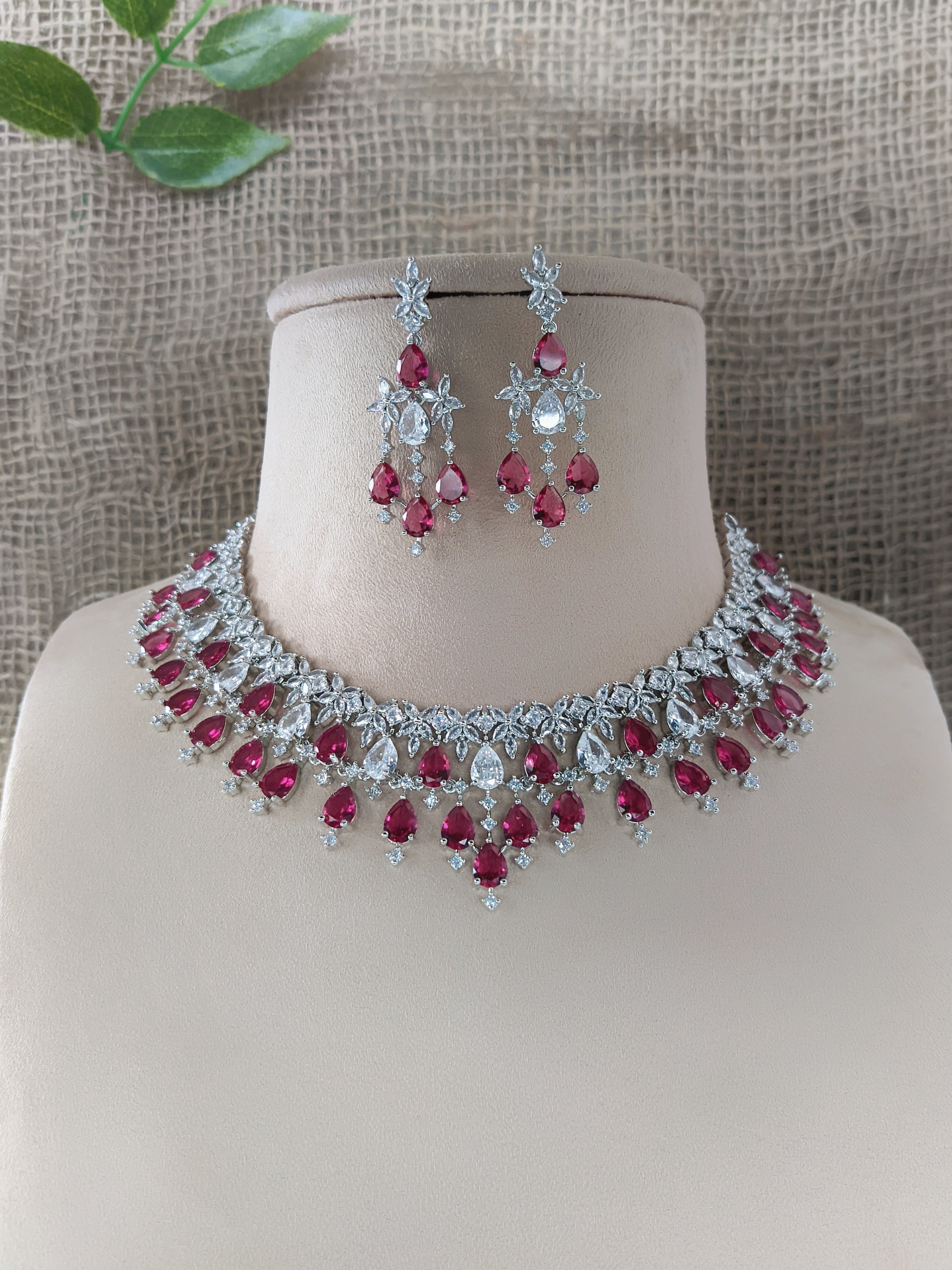 Zircon Necklace  1018`