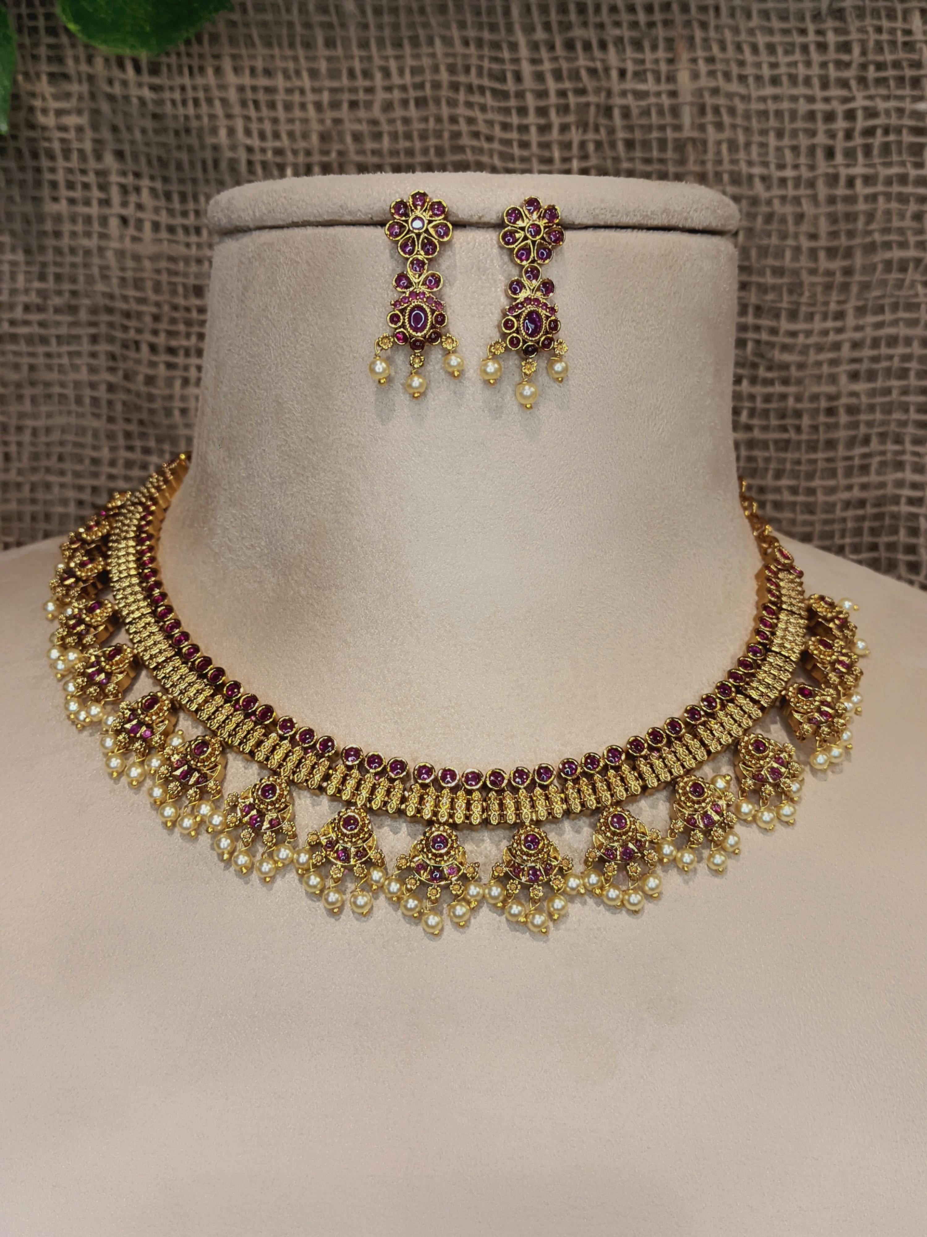 Antique Necklace  1057