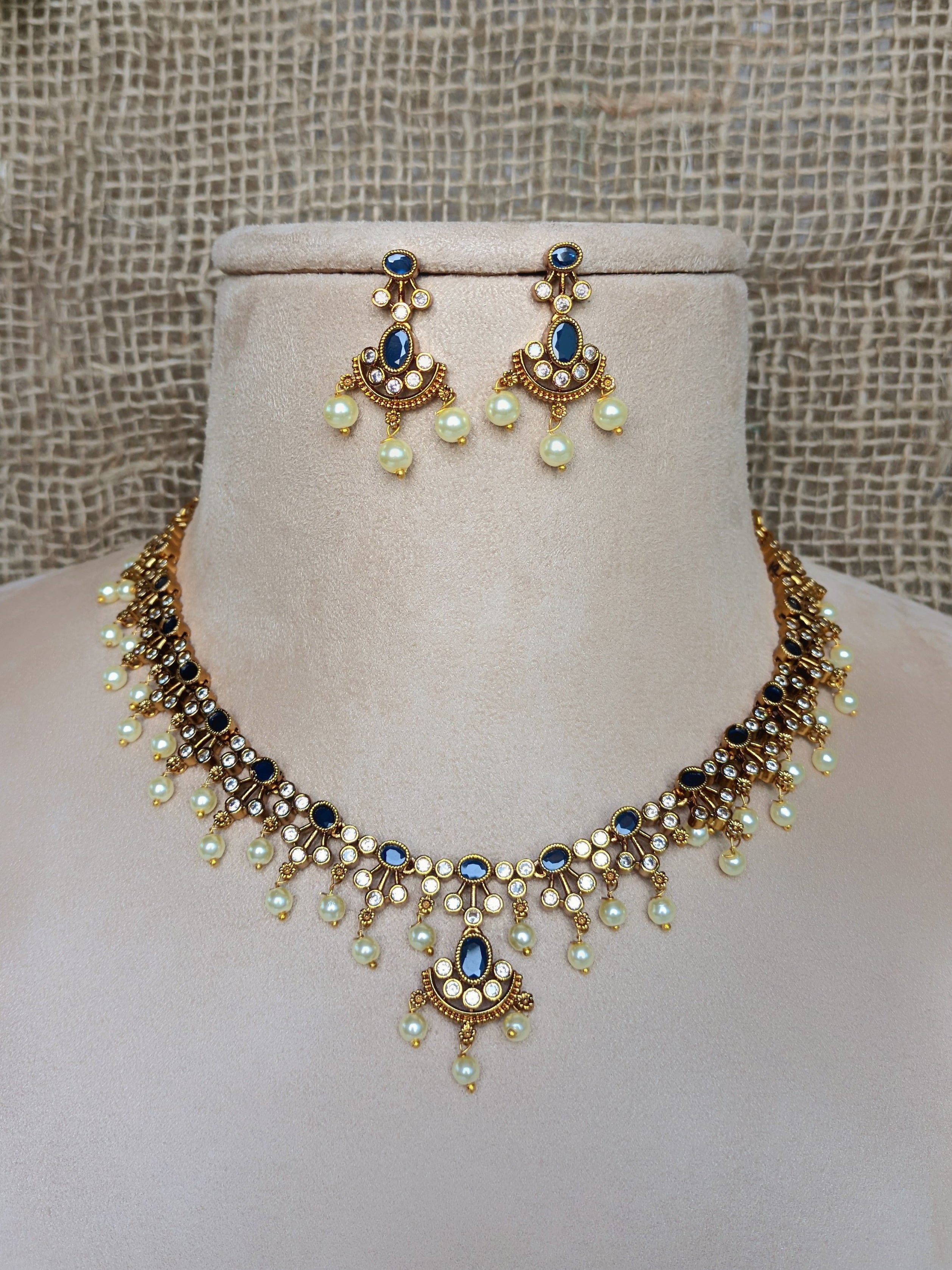 Antique Necklace  1052