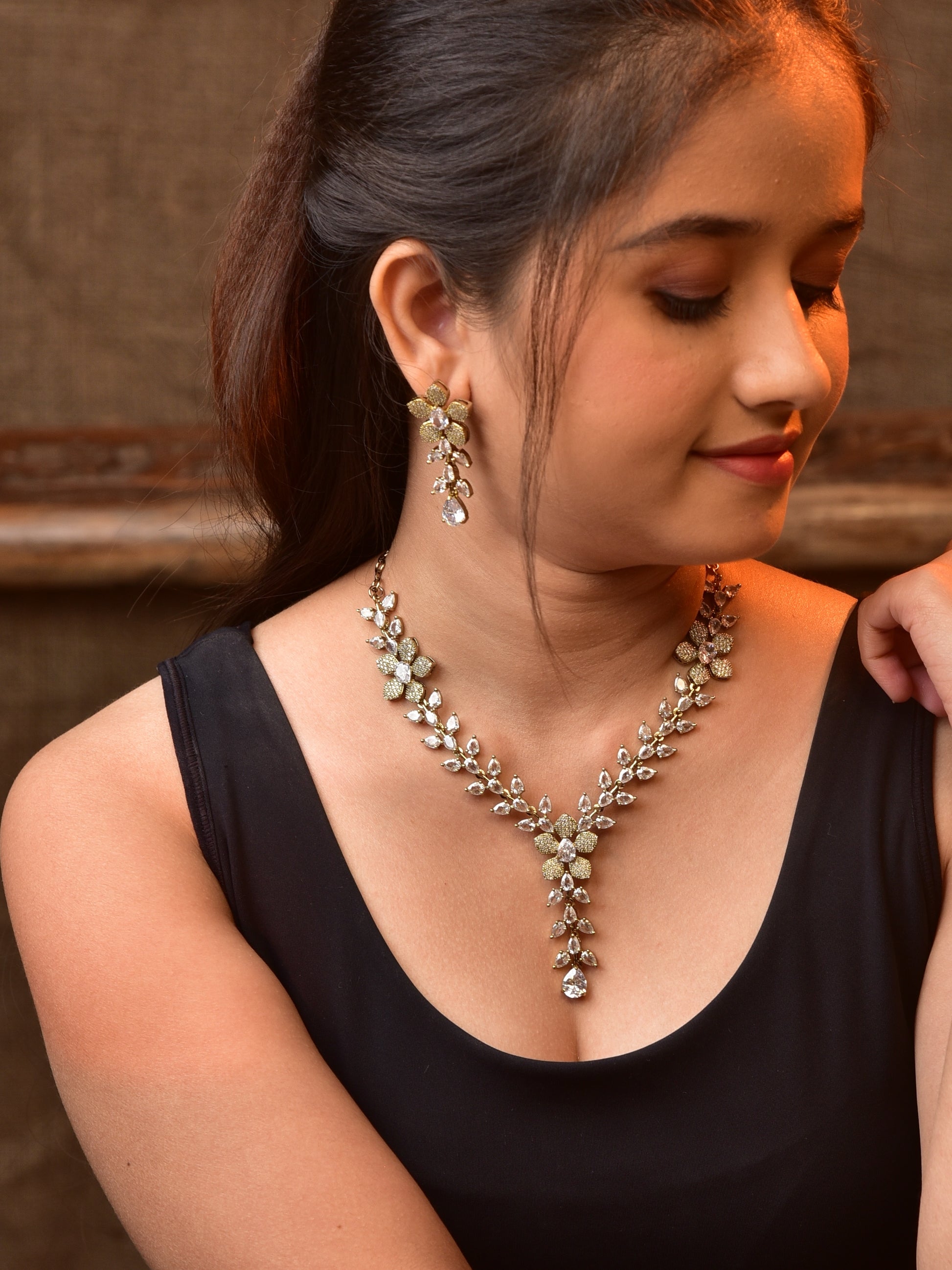Victorian Necklace 1044