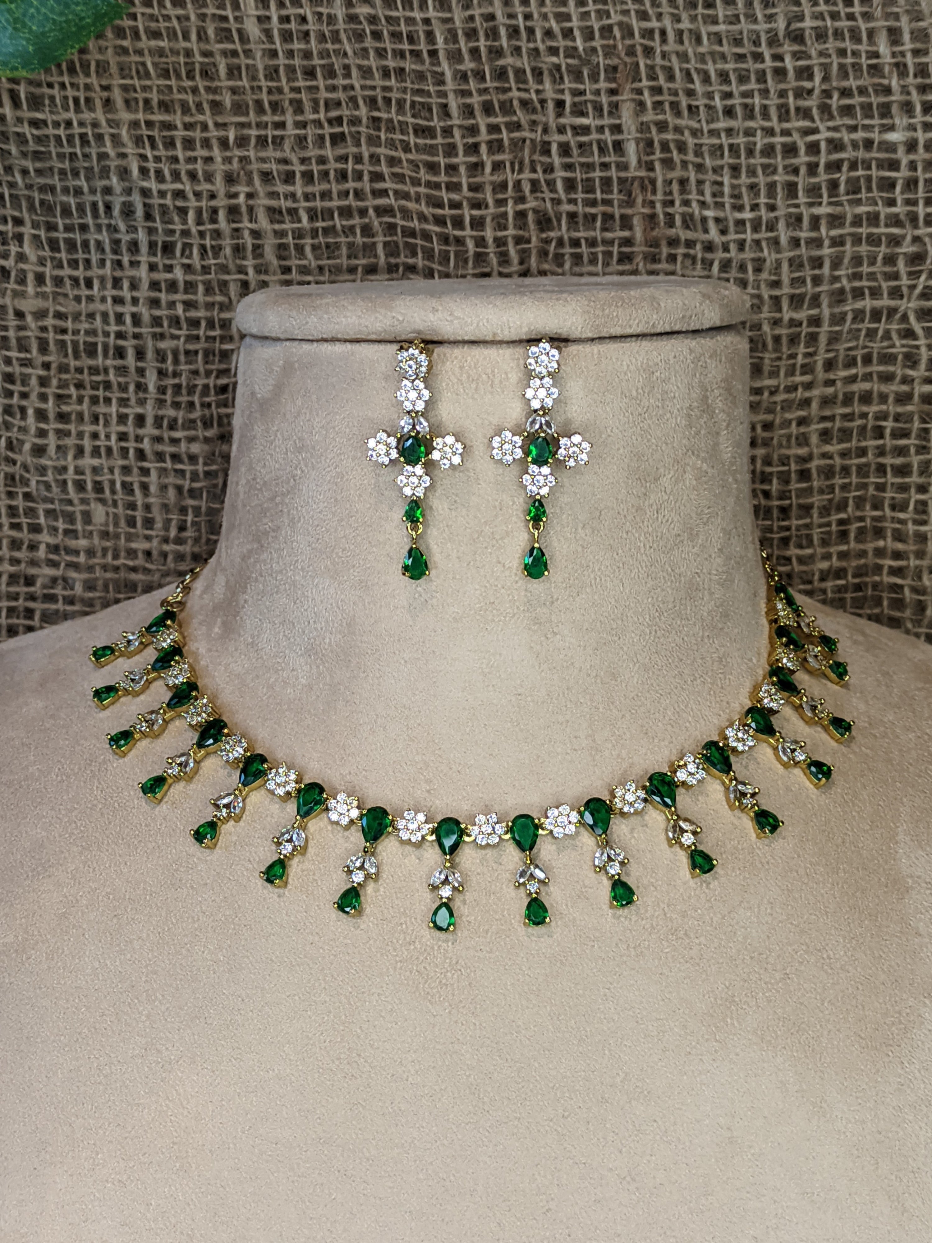 Victorian Necklace 1043