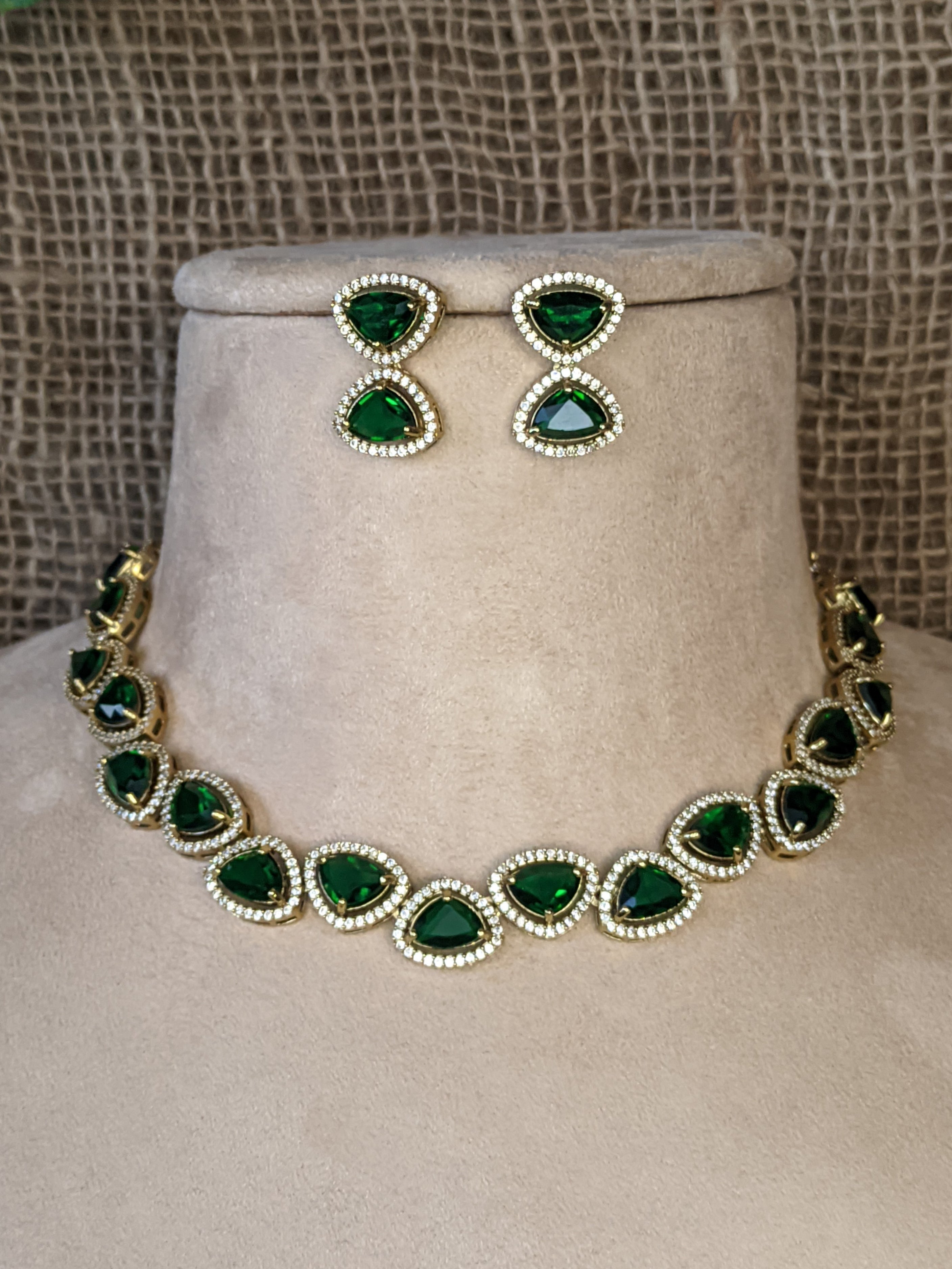 Victorian Necklace 1046