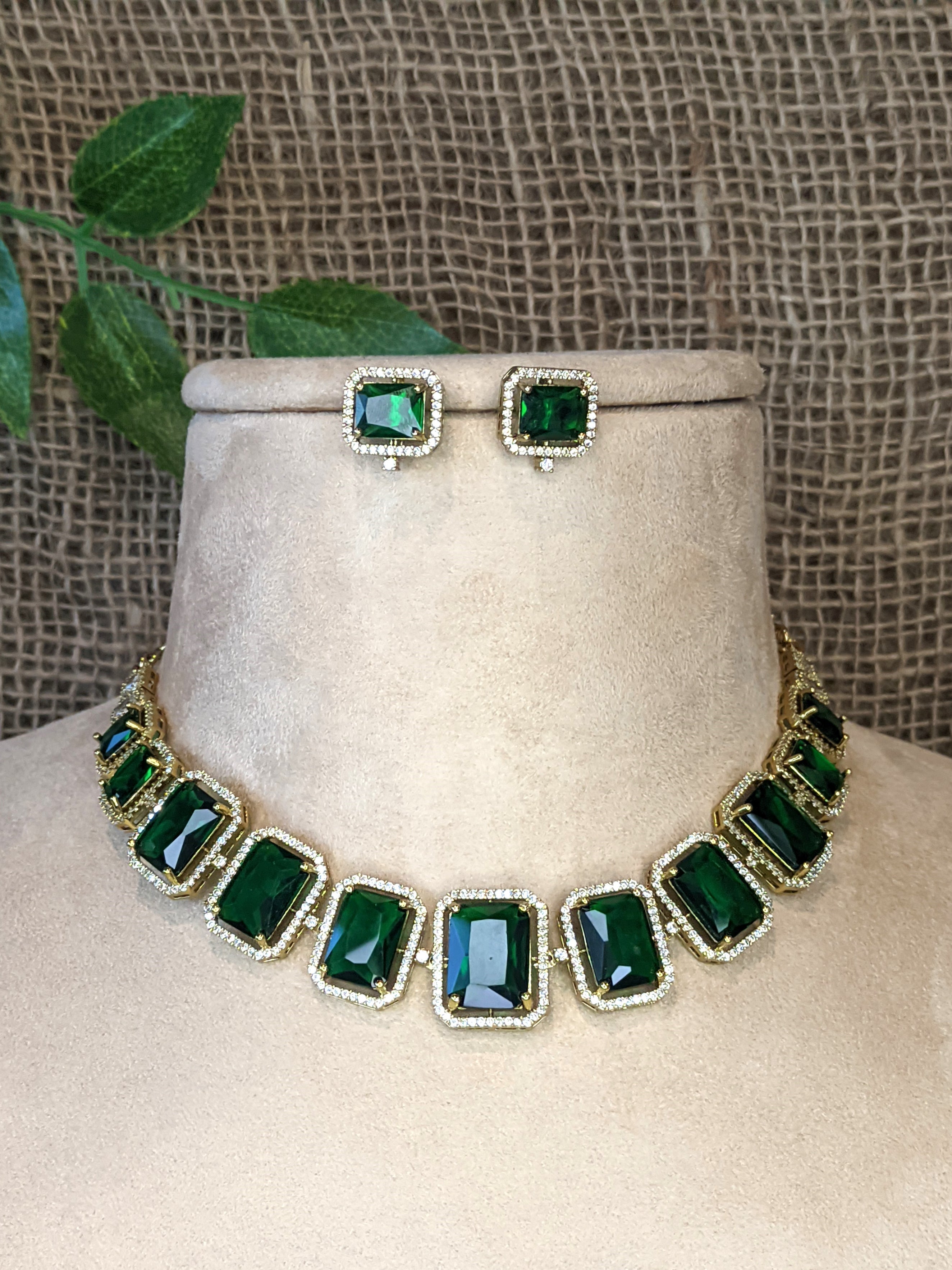 Victorian Necklace 1042